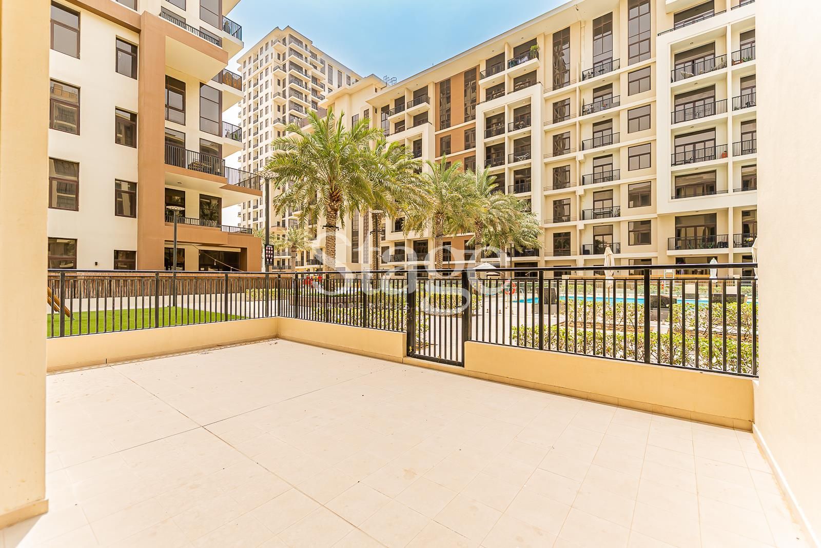 1 bedroom apartment for Sale in Town Square, Dubai AP8260S