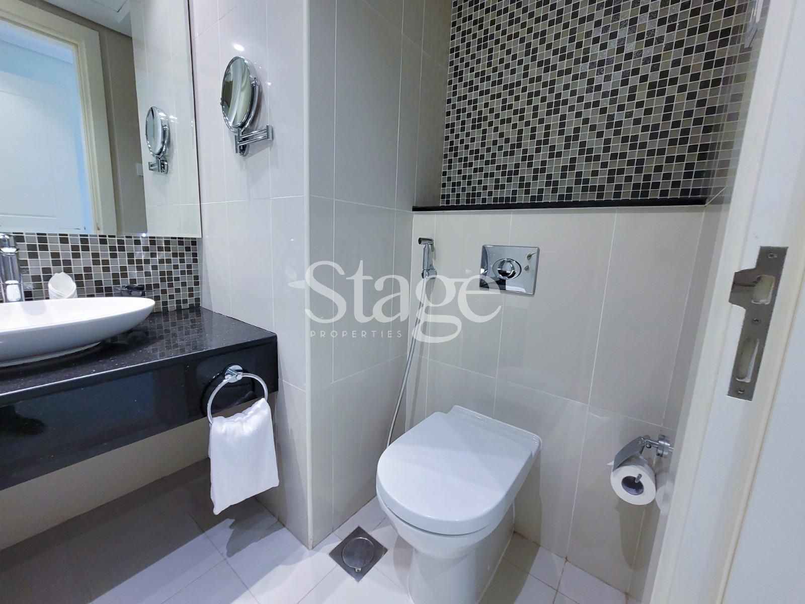 2 bedrooms apartment for Rent in Downtown Dubai, Dubai AP8519L