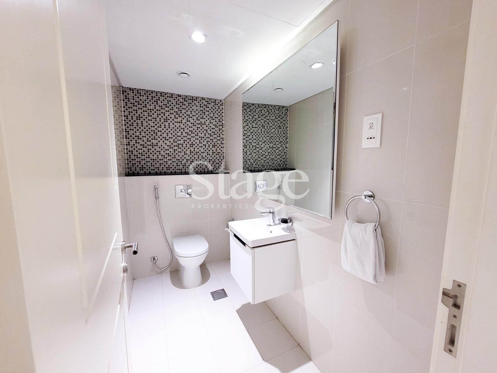 2 bedrooms apartment for Rent in Downtown Dubai, Dubai AP8519L