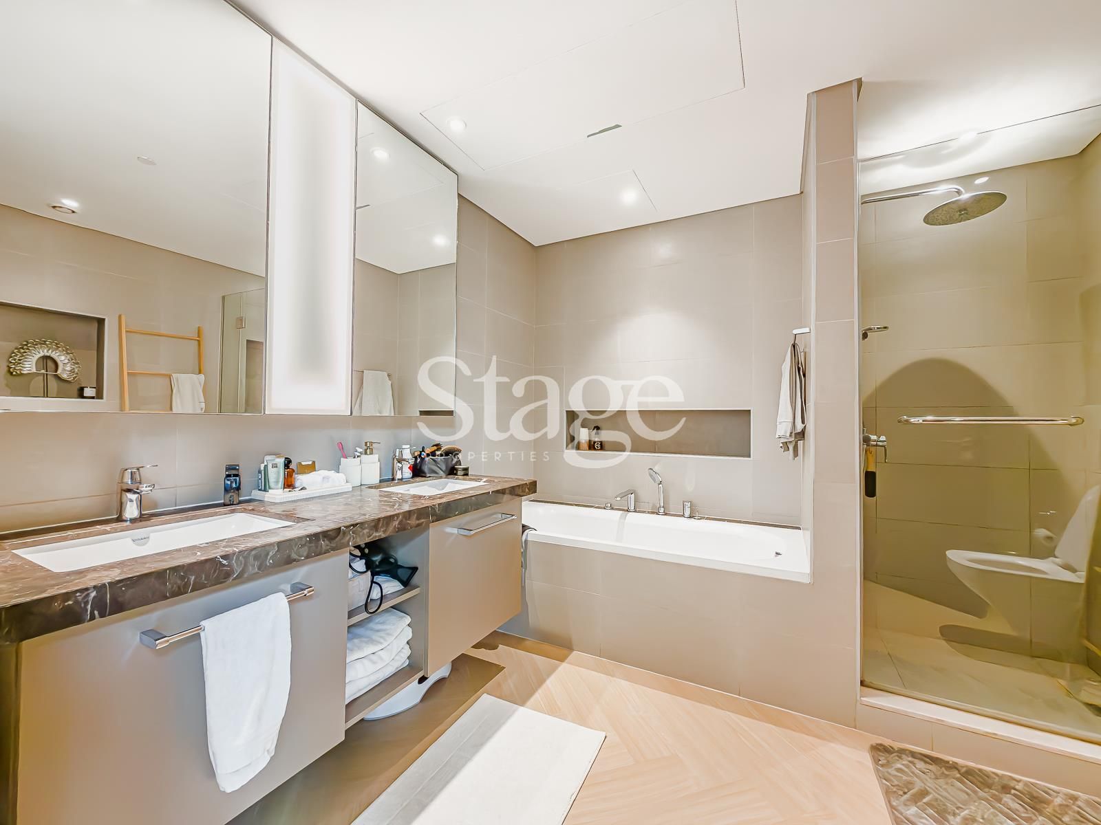 شقة من غرفتي نوم للإيجار في Downtown Dubai، Dubai AP9051L