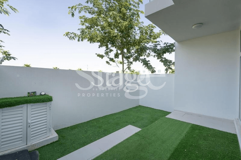4 bedrooms Townhouse for Sale in Damac Hills 2, Dubai TH8427S