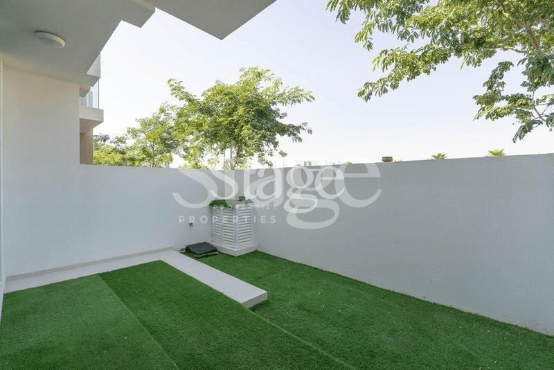 4 bedrooms Townhouse for Sale in Damac Hills 2, Dubai TH8427S