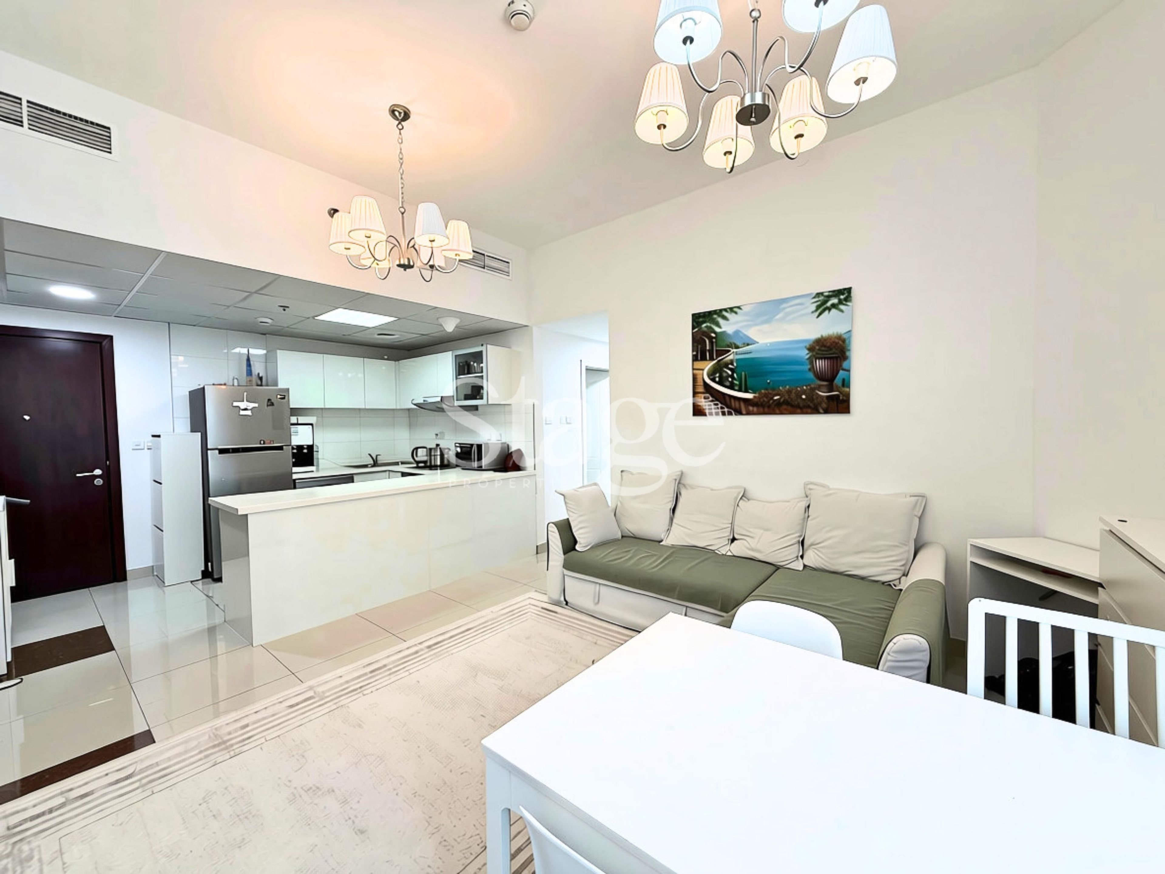 Prime Location | Pool View | Vacant on Transfer
