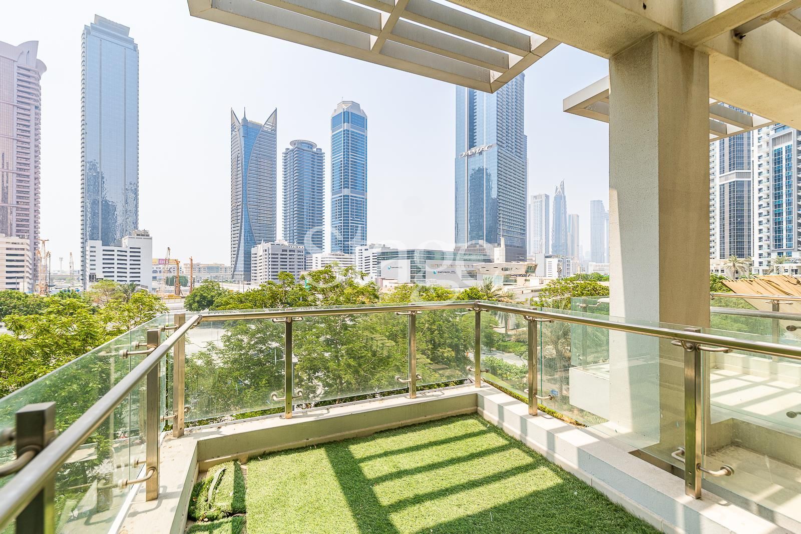 4 bedrooms Villas for Rent in Business Bay, Dubai VI8174L