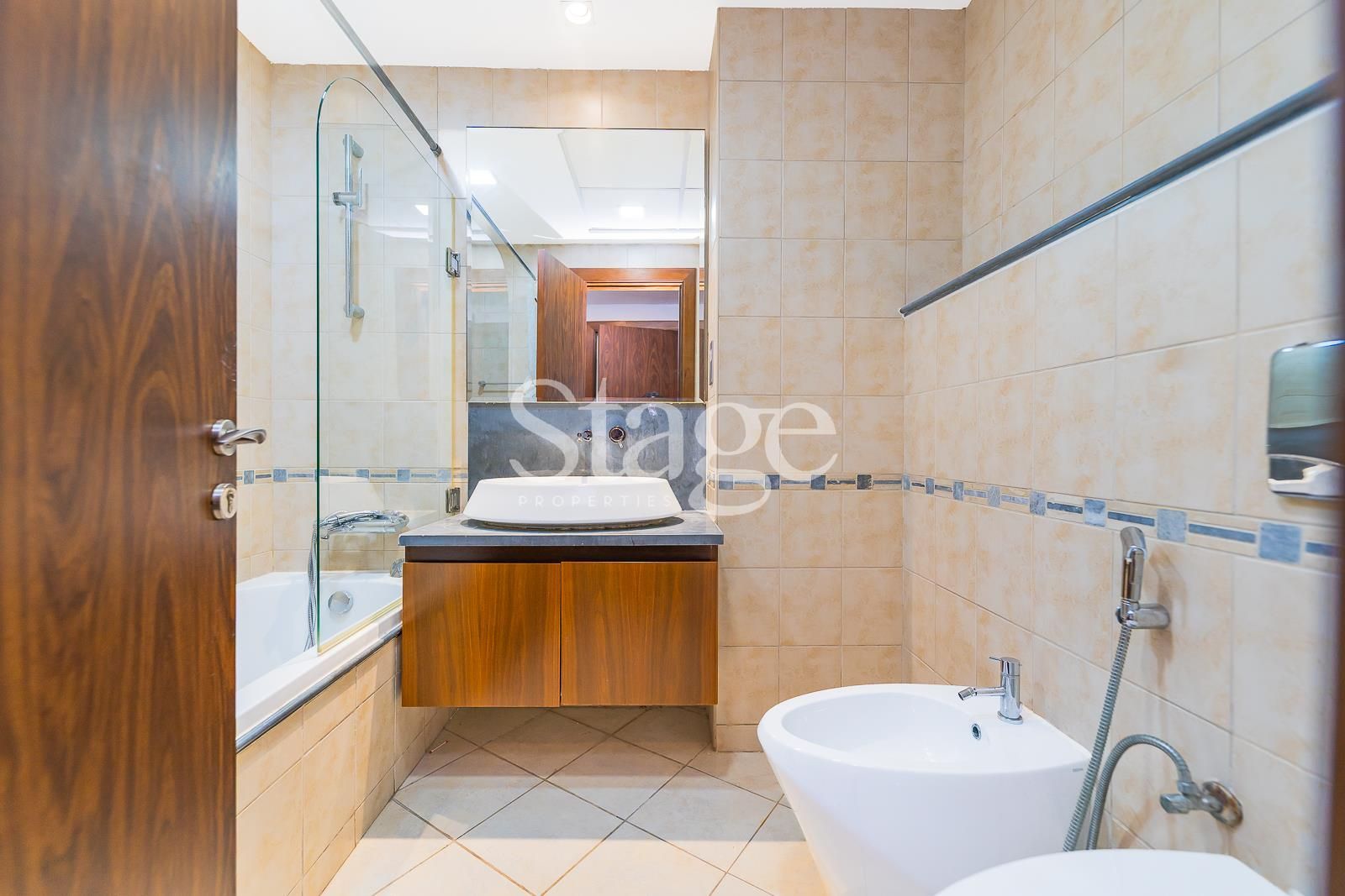 4 bedrooms Villas for Rent in Business Bay, Dubai VI8174L