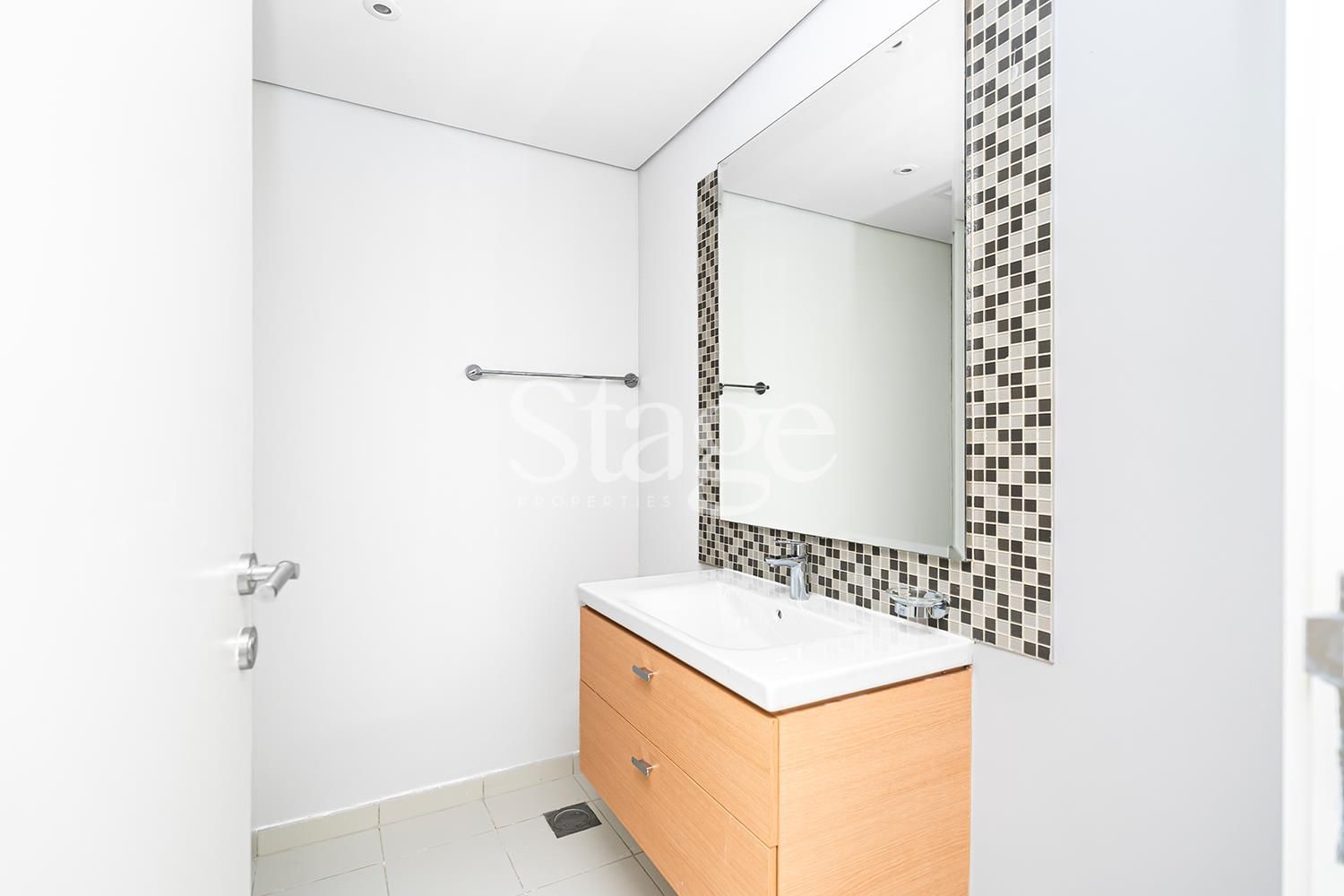 3 bedrooms common for Rent in DAMAC Hills, Dubai VI8722L