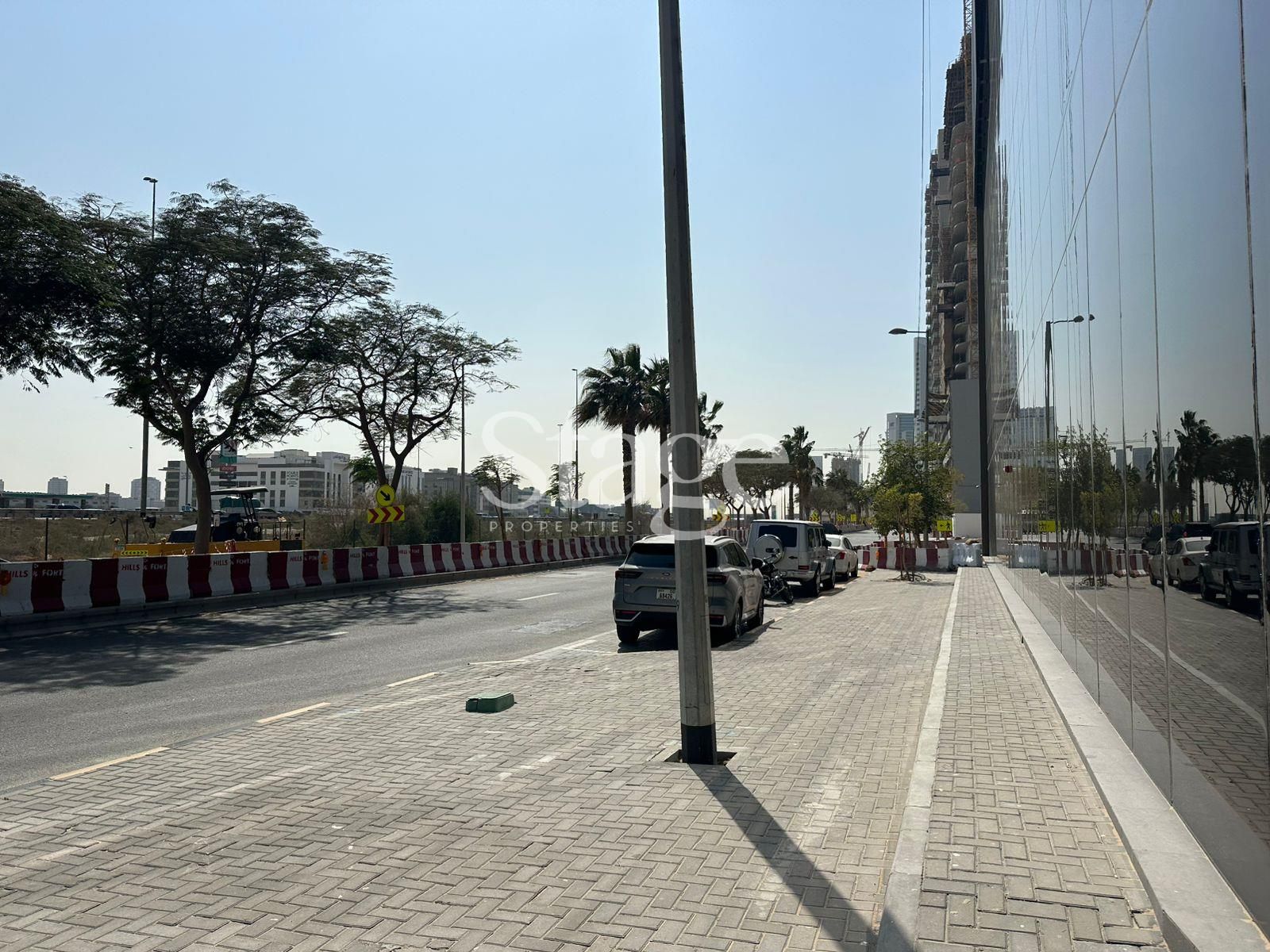 محل للبيع في Jumeirah Village Triangle، Dubai SH9167S