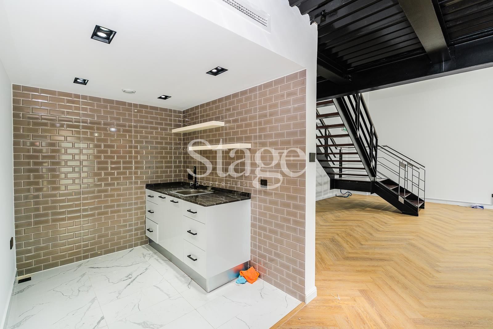 Office Space for Rent in Dubai Media City, Dubai OF8036L