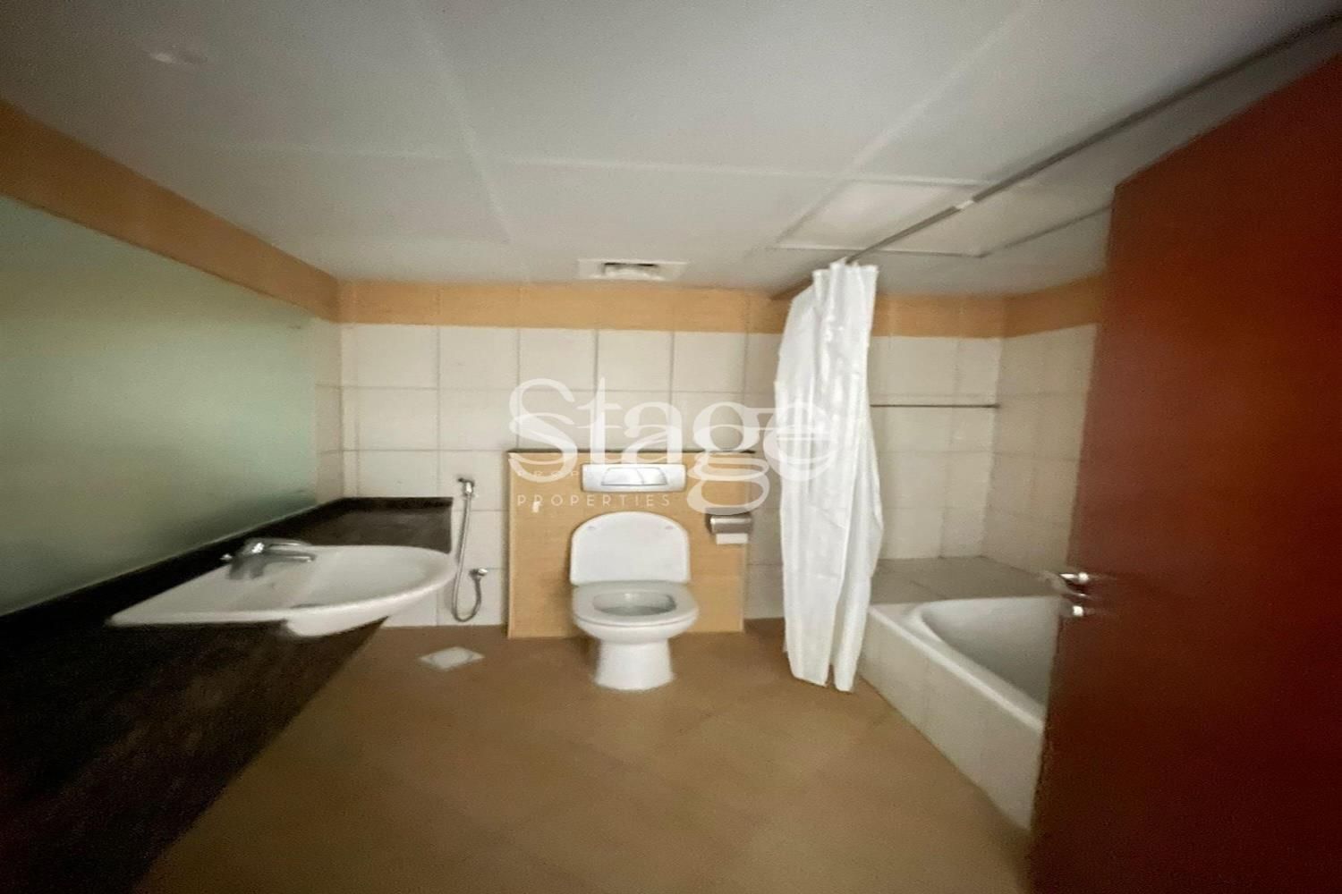 1 bedroom apartment for Sale in Dubai Marina, Dubai AP8602S