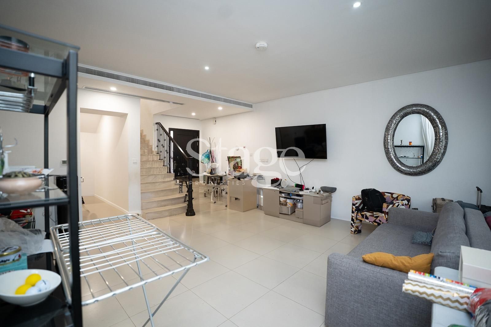 3 bedrooms Twin Villas for Rent in Serena, Dubai VI9688L