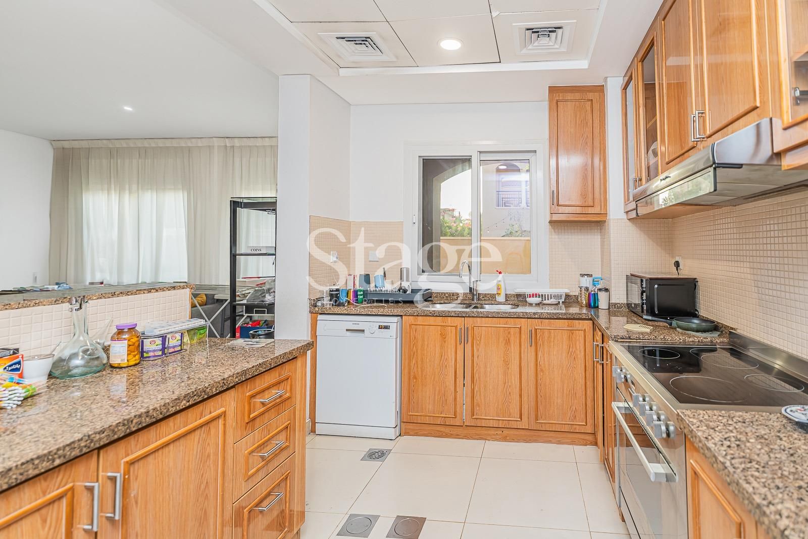3 bedrooms Twin Villas for Rent in Serena, Dubai VI9688L