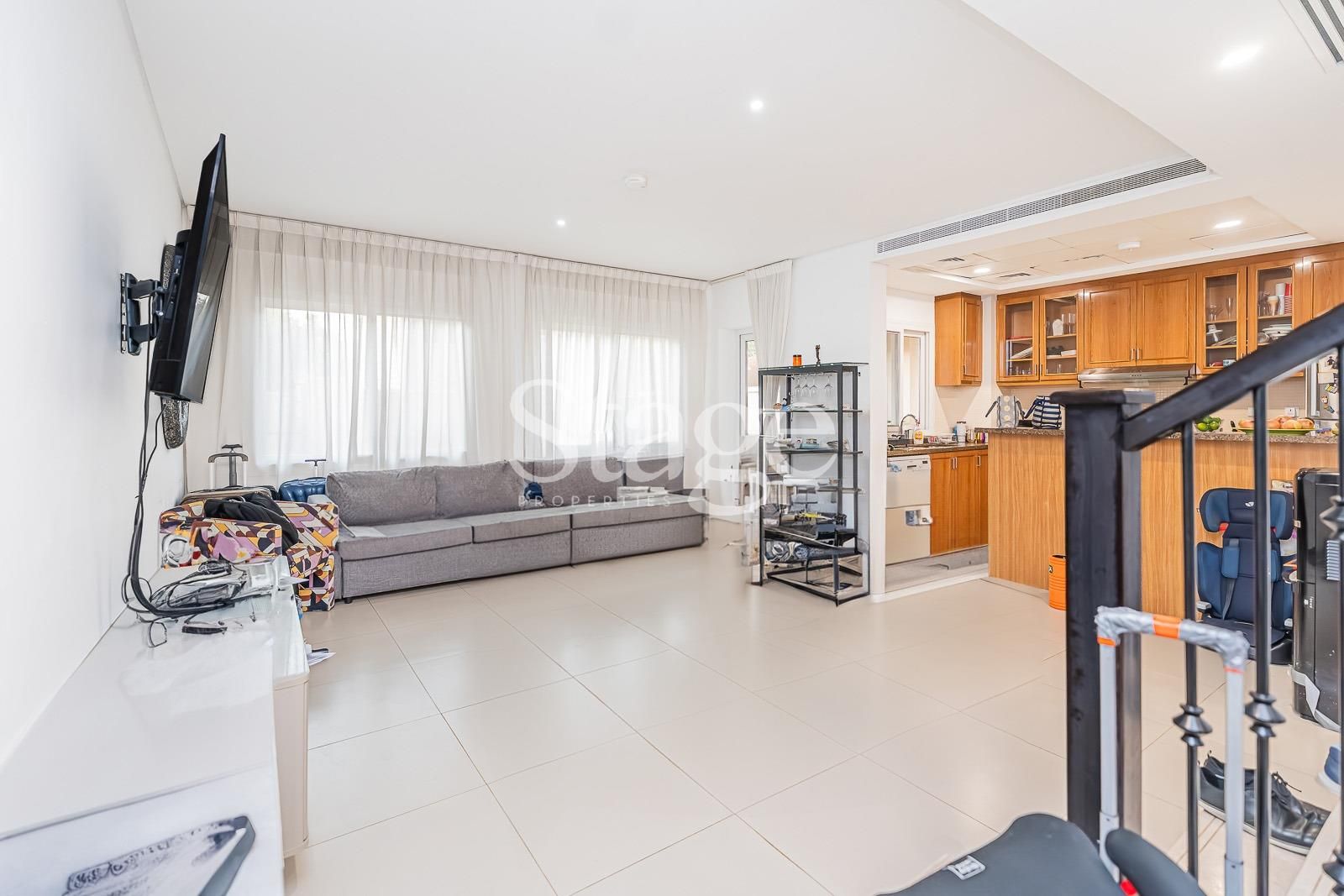 3 bedrooms Twin Villas for Rent in Serena, Dubai VI9688L