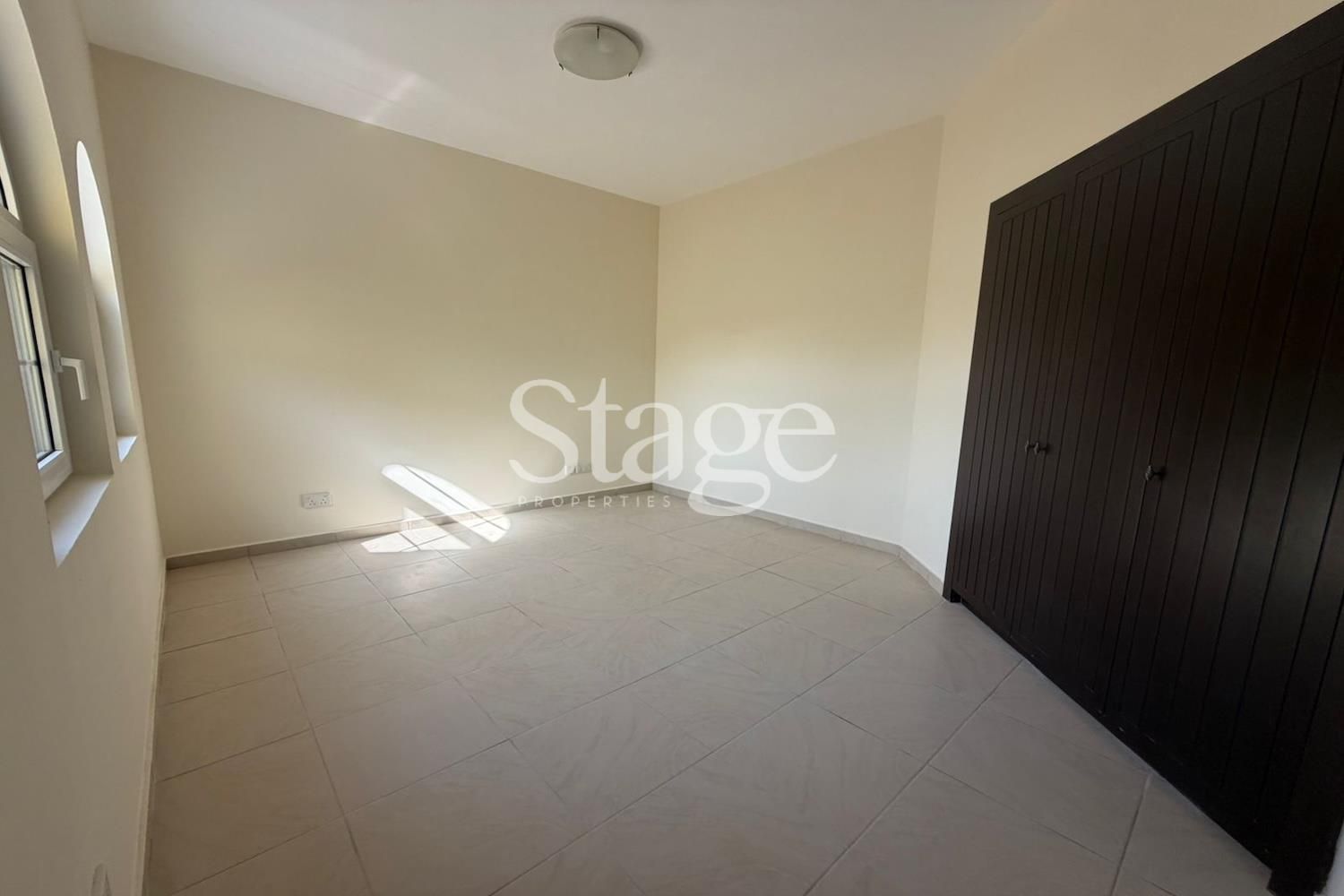 2 bedrooms apartment for Rent in Dubai Land, Dubai AP9775L