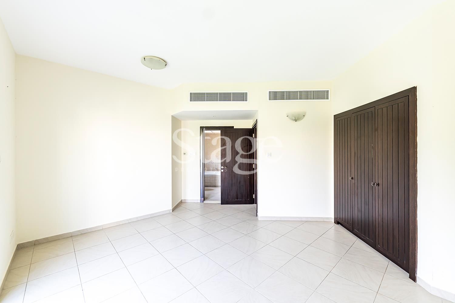 2 bedrooms apartment for Sale in Dubai Land, Dubai AP8540S
