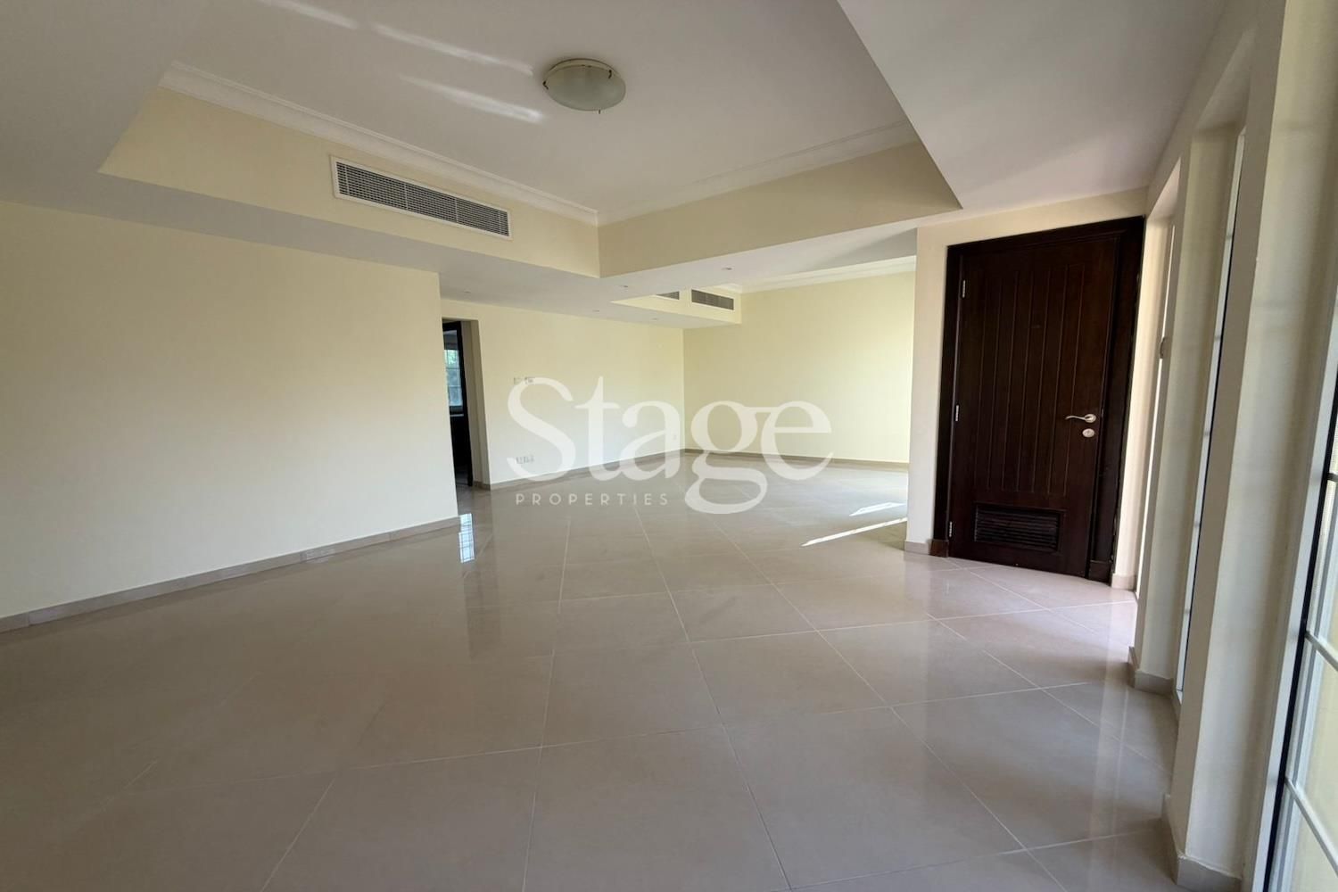 2 bedrooms apartment for Rent in Dubai Land, Dubai AP9775L