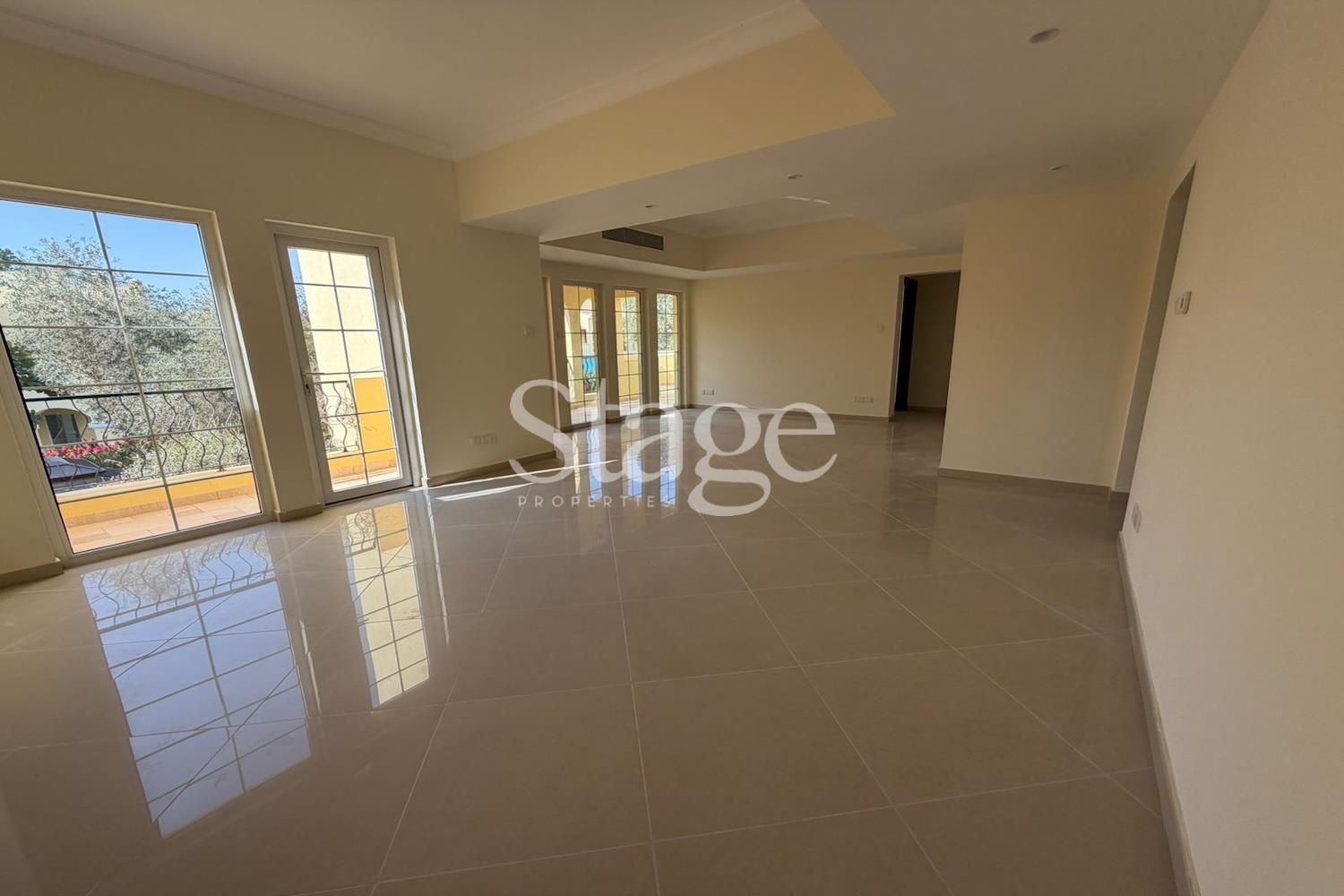 2 bedrooms apartment for Rent in Dubai Land, Dubai AP9775L