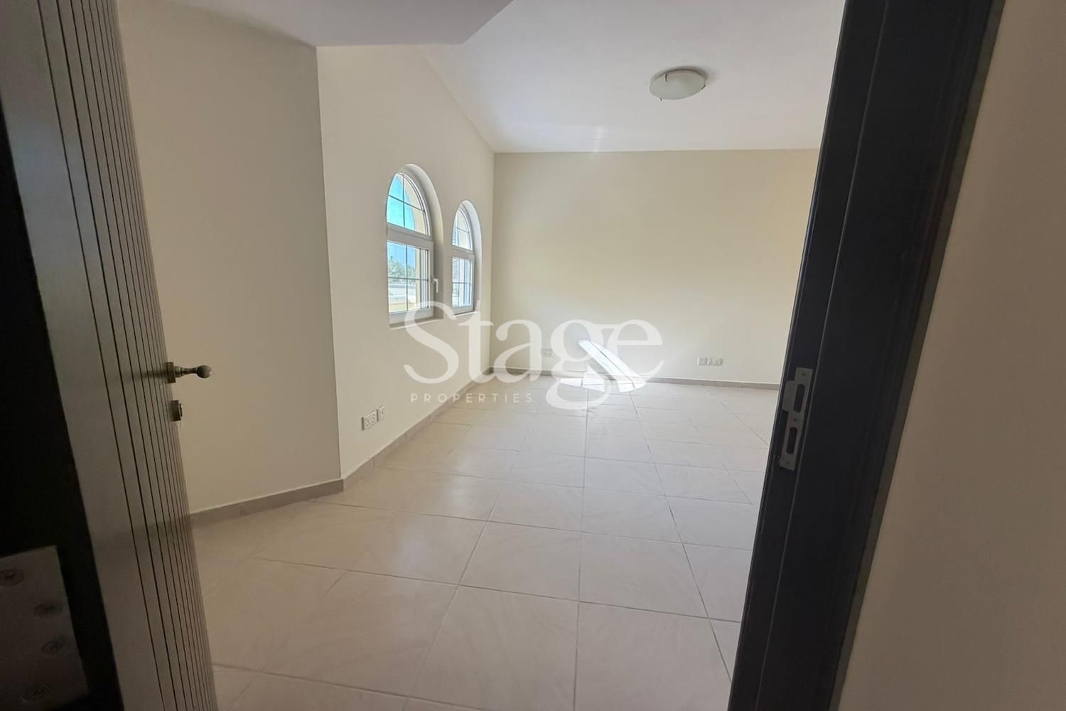 2 bedrooms apartment for Rent in Dubai Land, Dubai AP9775L