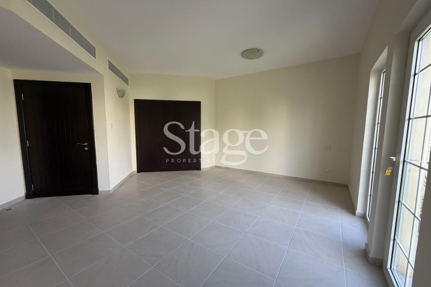 2 bedrooms apartment for Rent in Dubai Land, Dubai AP9775L