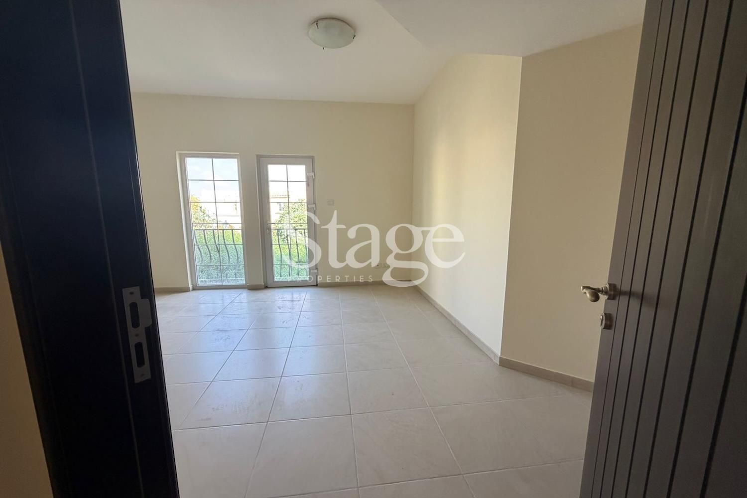 2 bedrooms apartment for Rent in Dubai Land, Dubai AP9775L