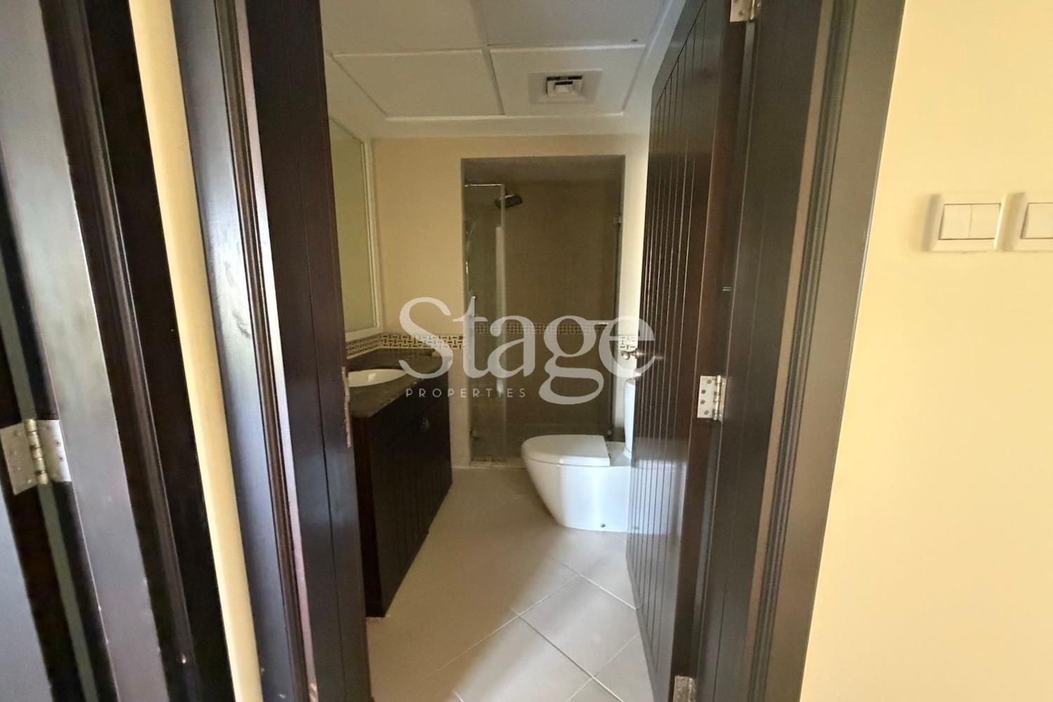 2 bedrooms apartment for Rent in Dubai Land, Dubai AP9775L
