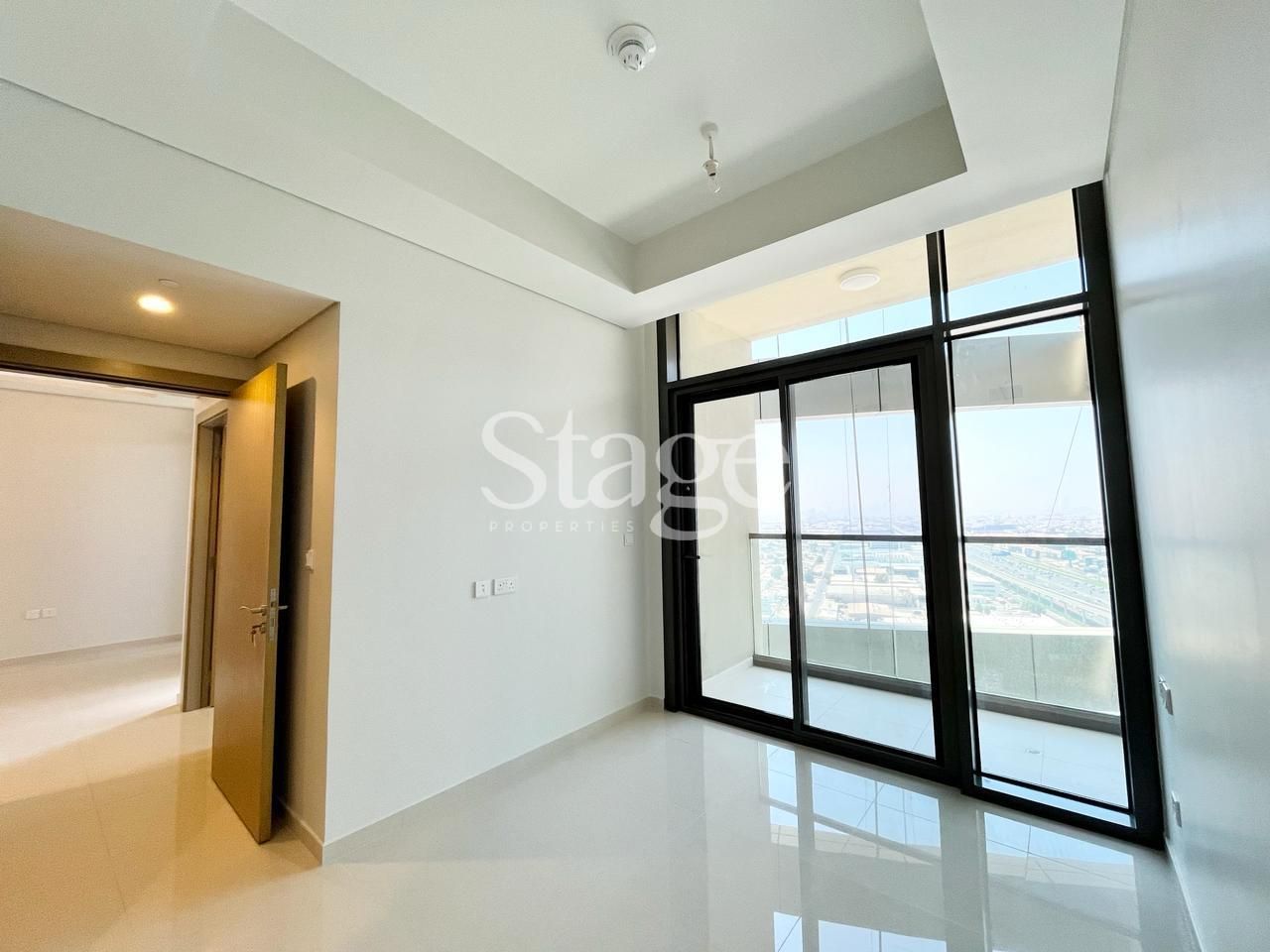 2 bedrooms apartment for Rent in Business Bay, Dubai AP10023L