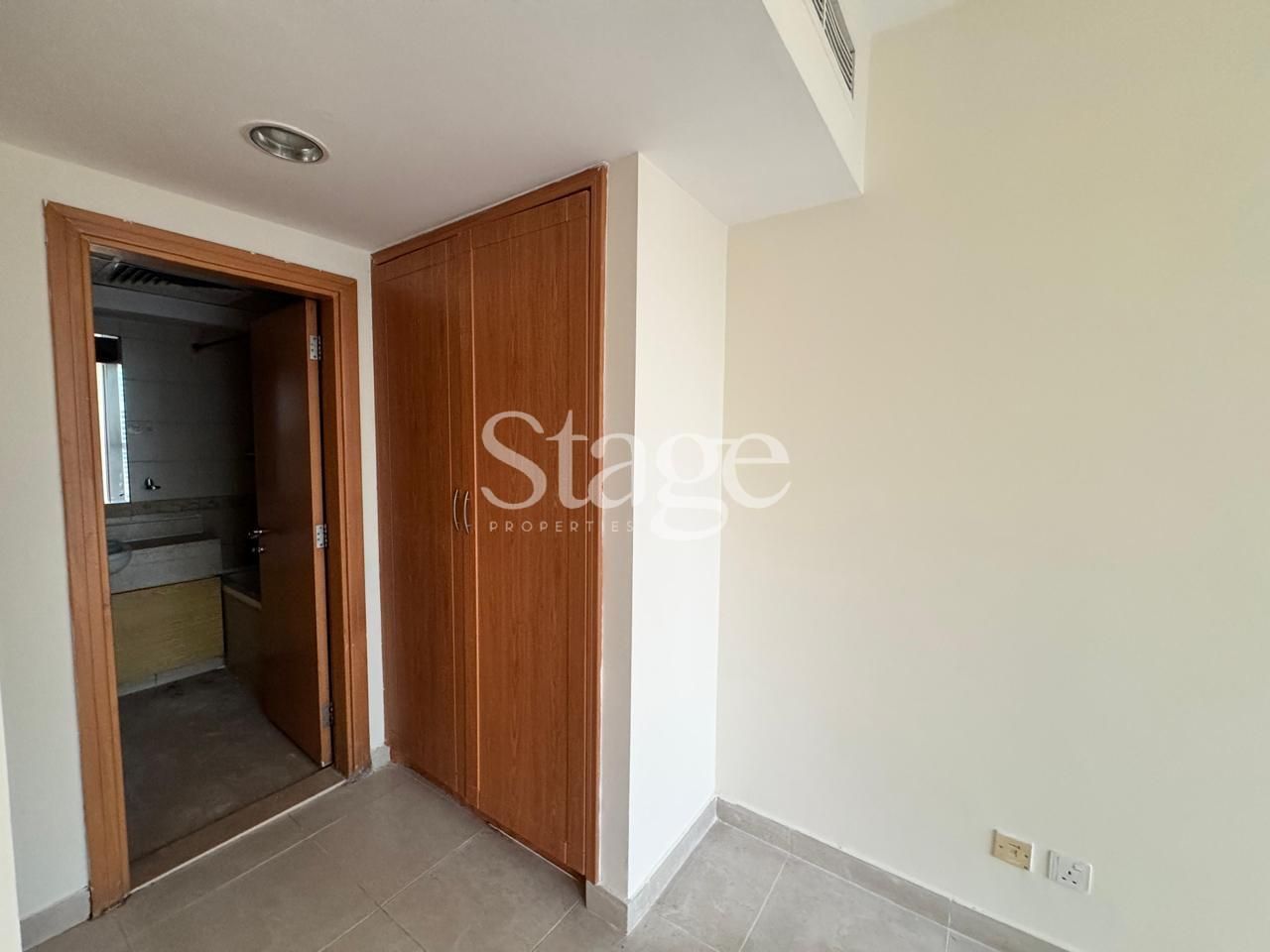 2 bedrooms apartment for Rent in Jumeirah Lake Towers, Dubai AP10000L