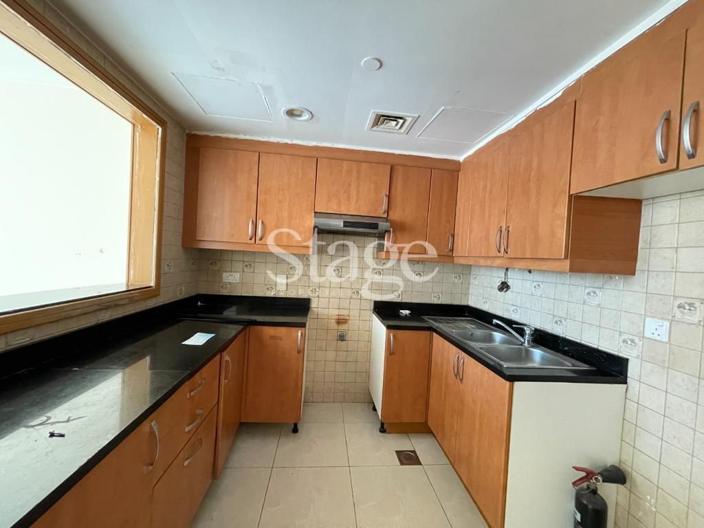 2 bedrooms apartment for Rent in Jumeirah Lake Towers, Dubai AP10000L
