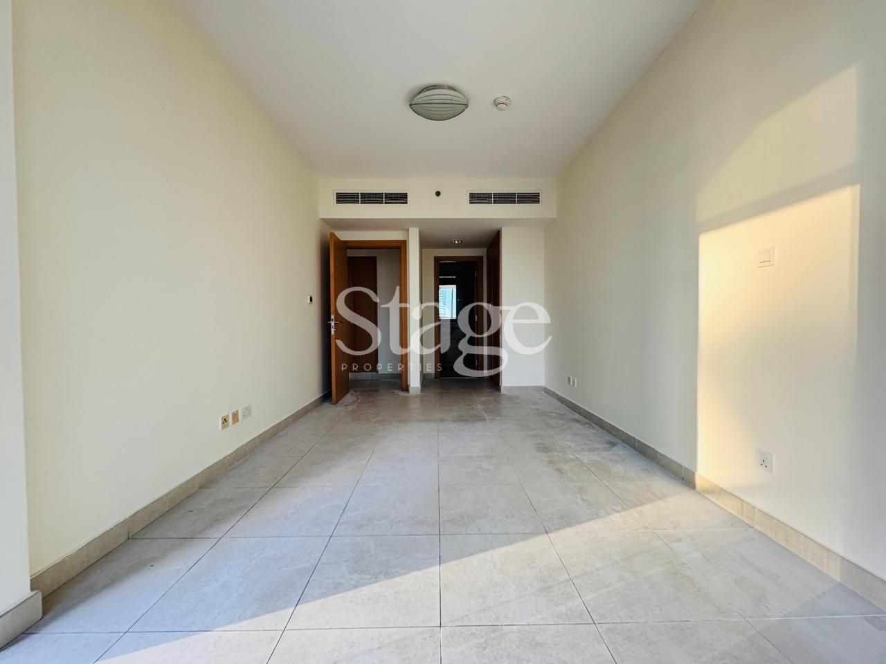 2 bedrooms apartment for Rent in Jumeirah Lake Towers, Dubai AP10000L