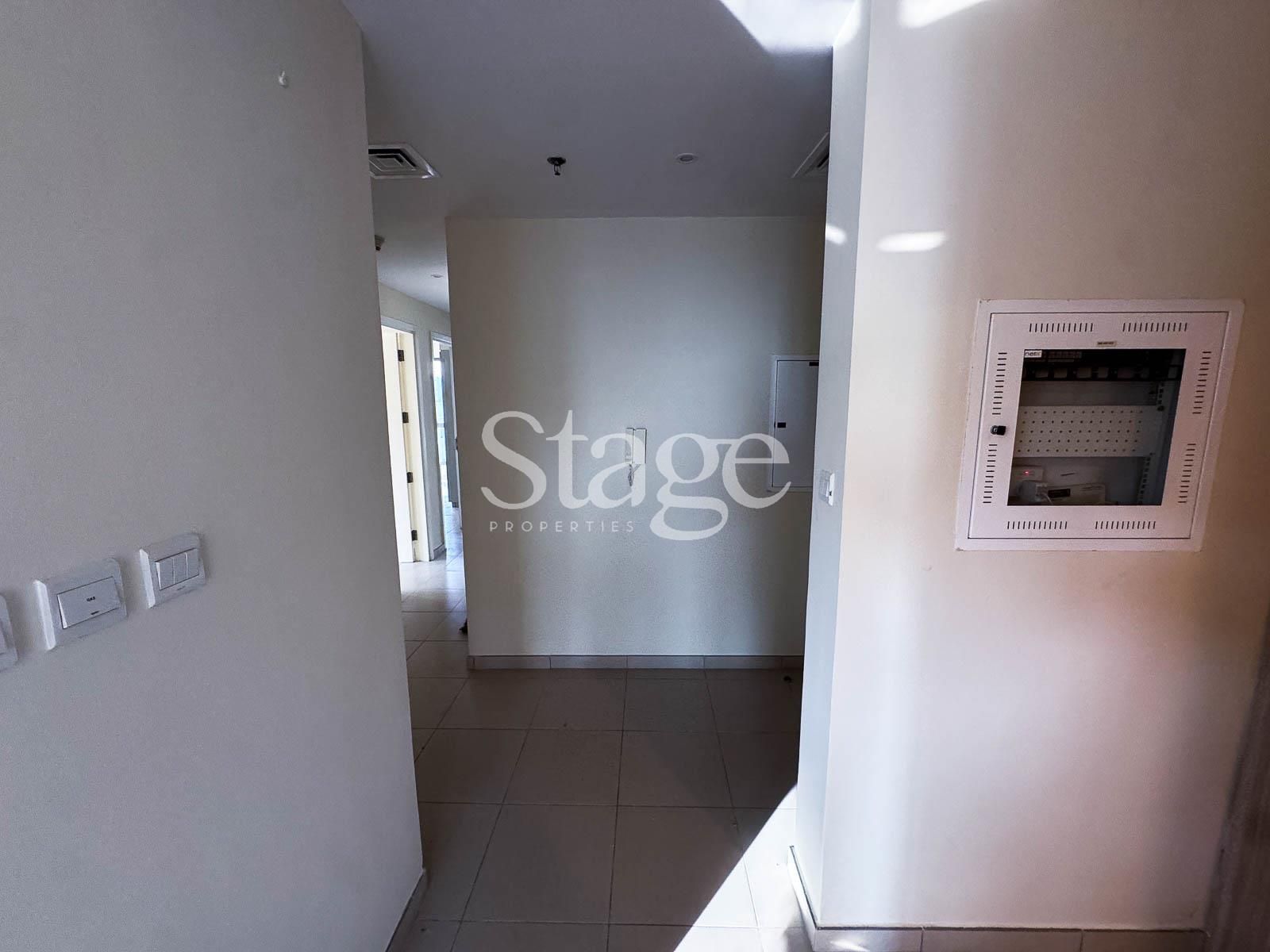 3 bedrooms apartment for Rent in Town Square, Dubai AP10080L