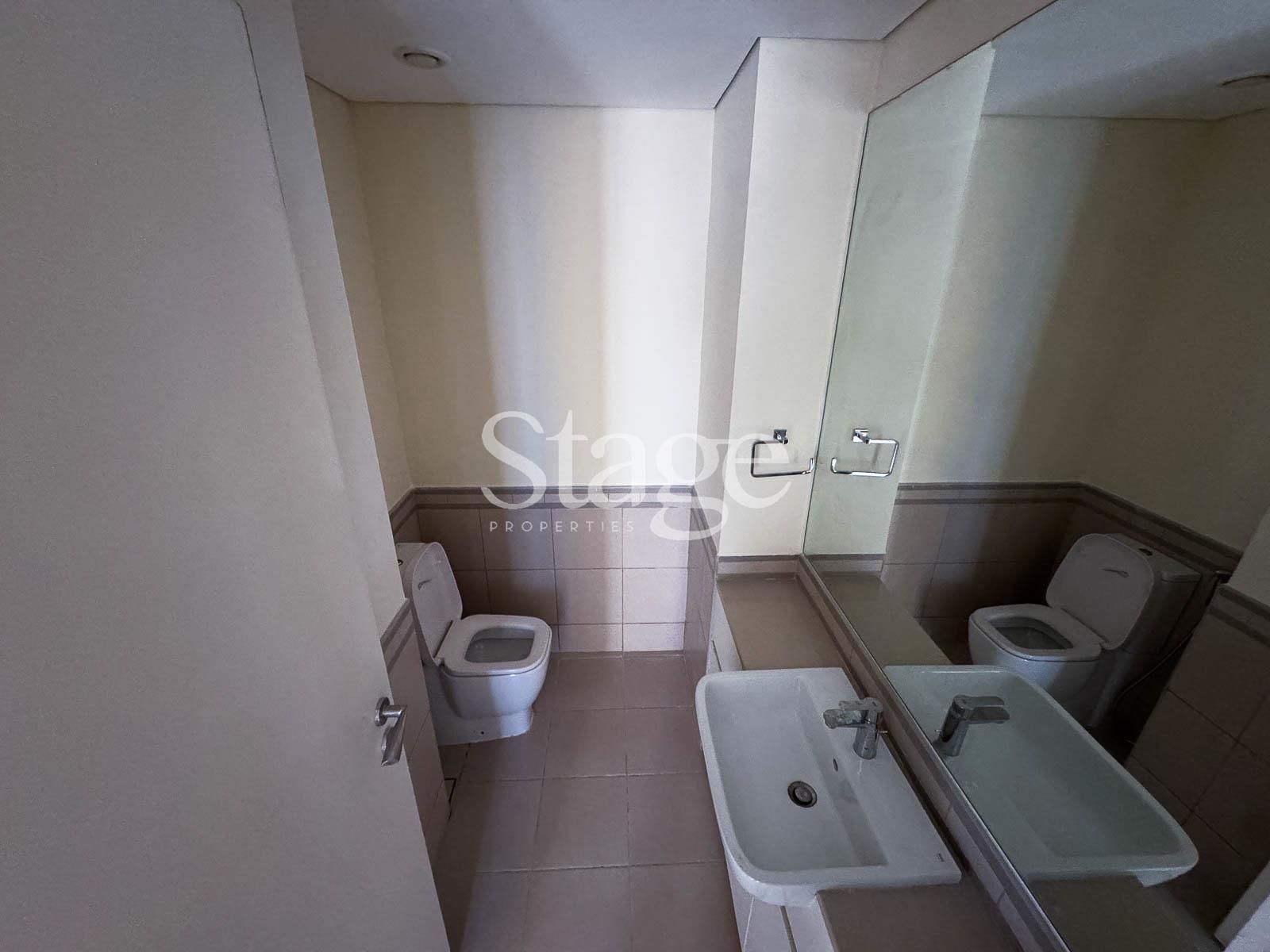 3 bedrooms apartment for Rent in Town Square, Dubai AP10080L