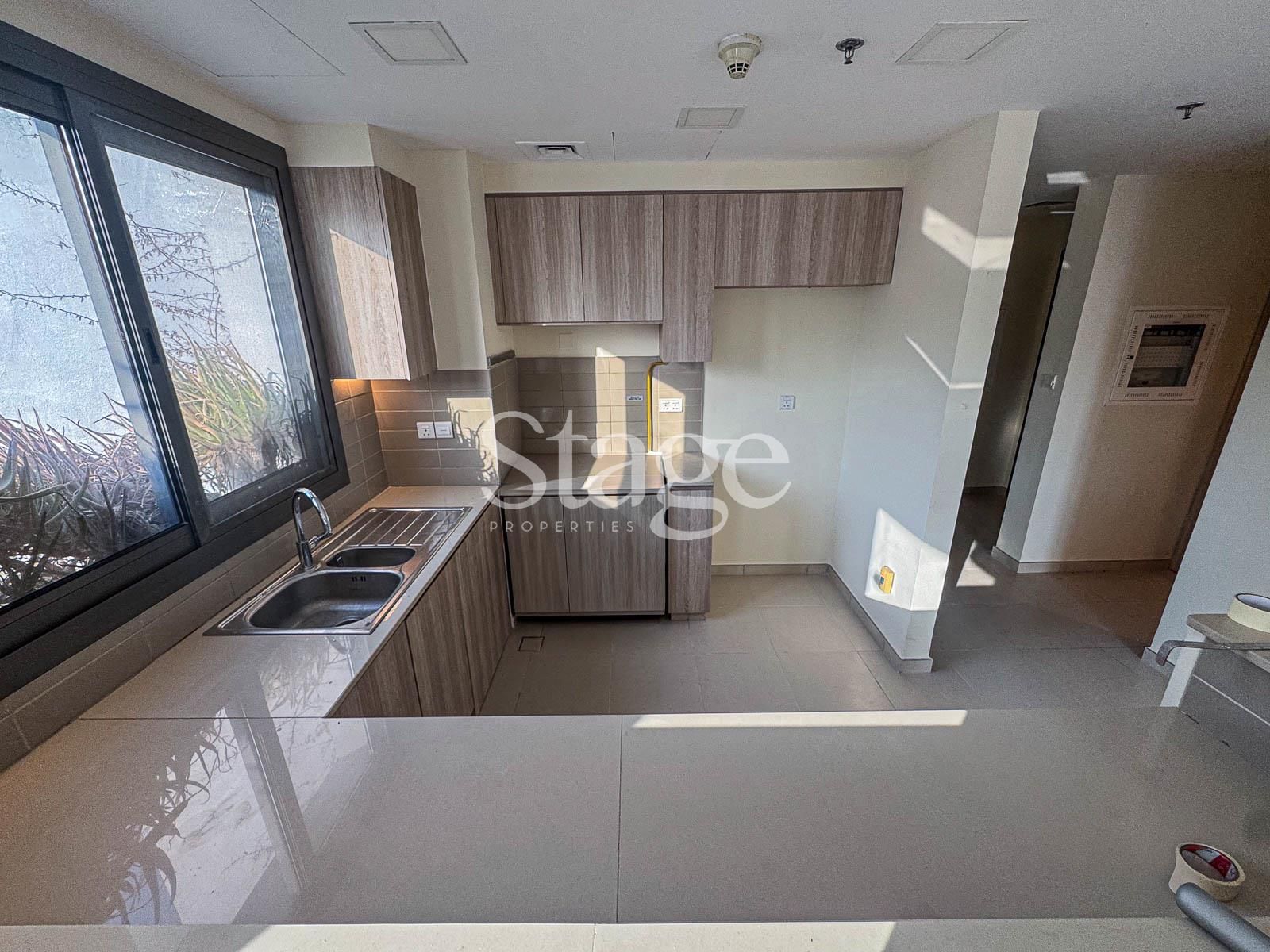 3 bedrooms apartment for Rent in Town Square, Dubai AP10080L