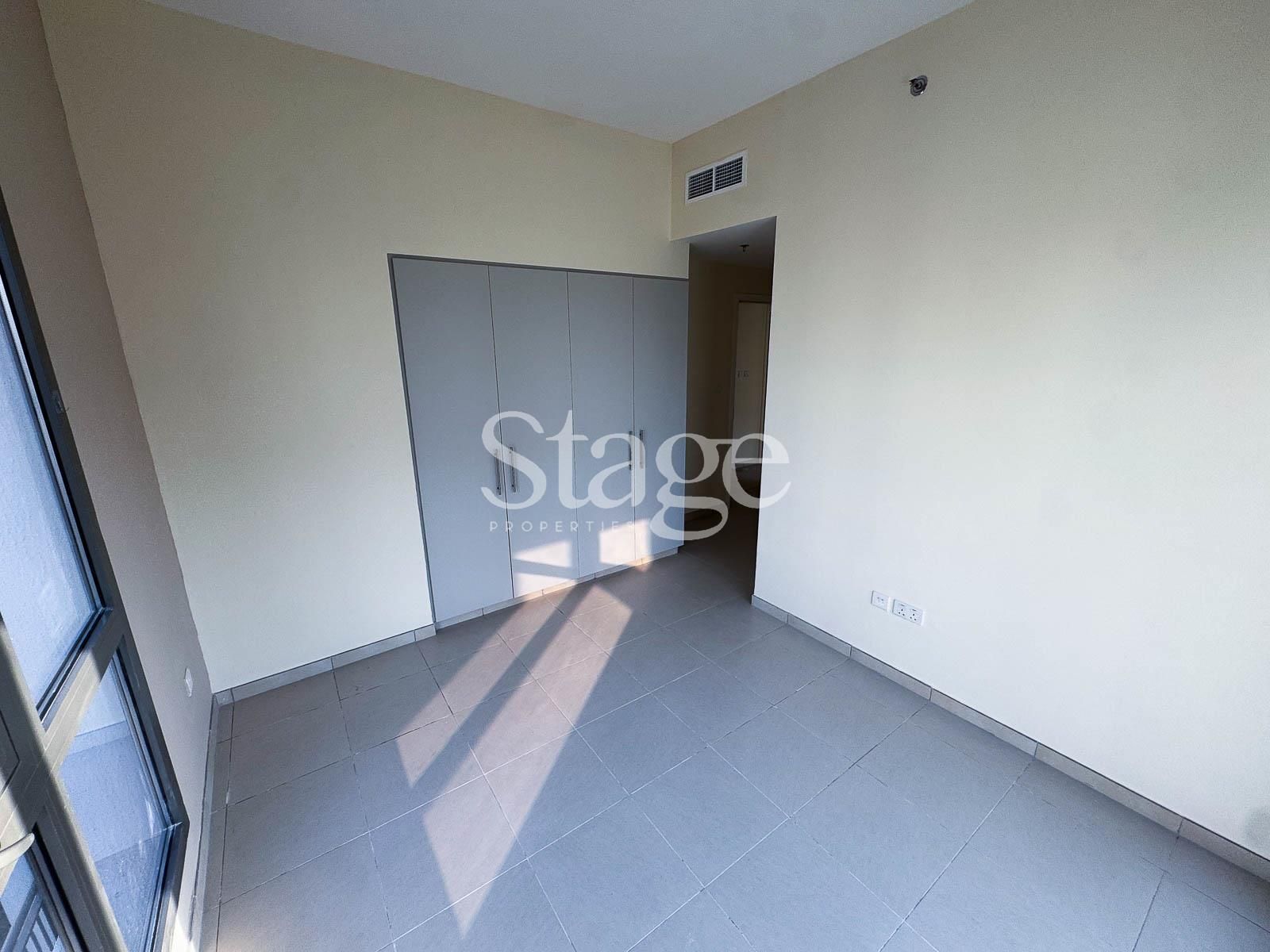 3 bedrooms apartment for Rent in Town Square, Dubai AP10080L