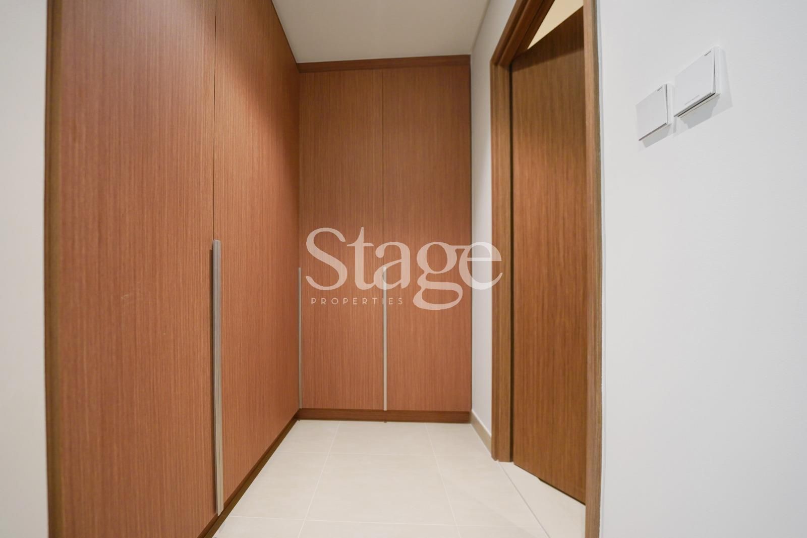 شقة من غرفتي نوم للإيجار في Mina Rashid، Dubai AP10204L