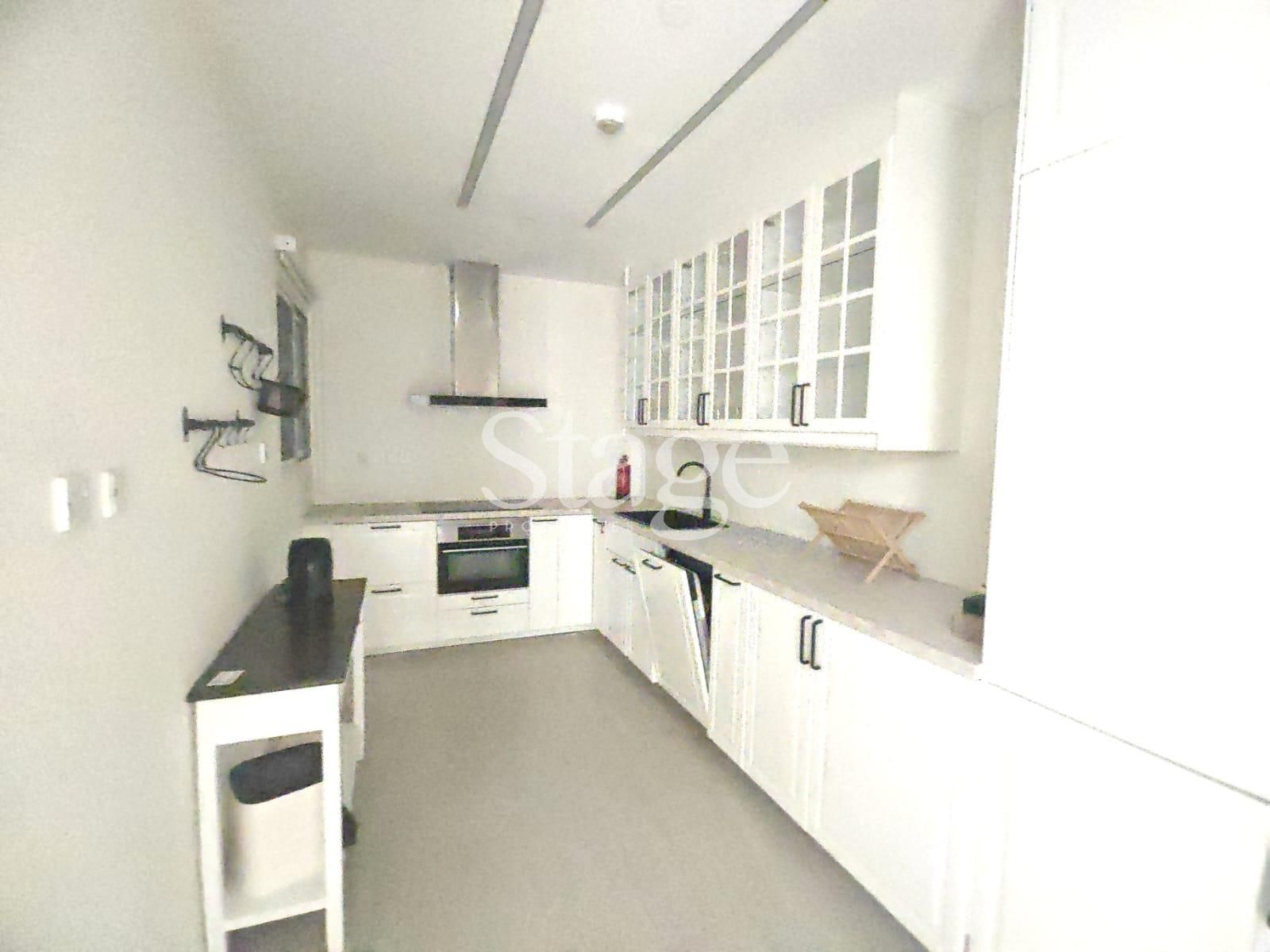 4 bedrooms apartment for Rent in Dubai Marina, Dubai AP9621L