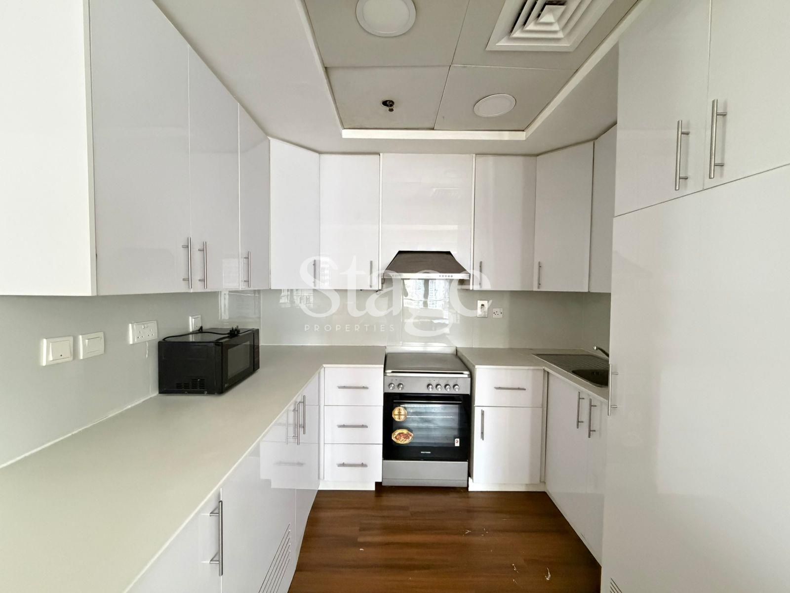 1 bedroom apartment for Rent in Jumeirah Lake Towers, Dubai AP9445L