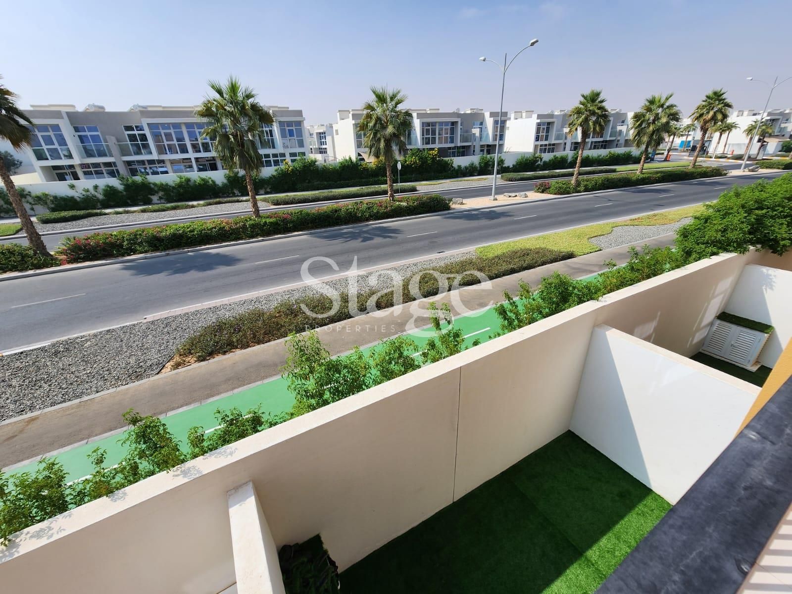 3 bedrooms Townhouse for Sale in Damac Hills 2, Dubai TH7471S