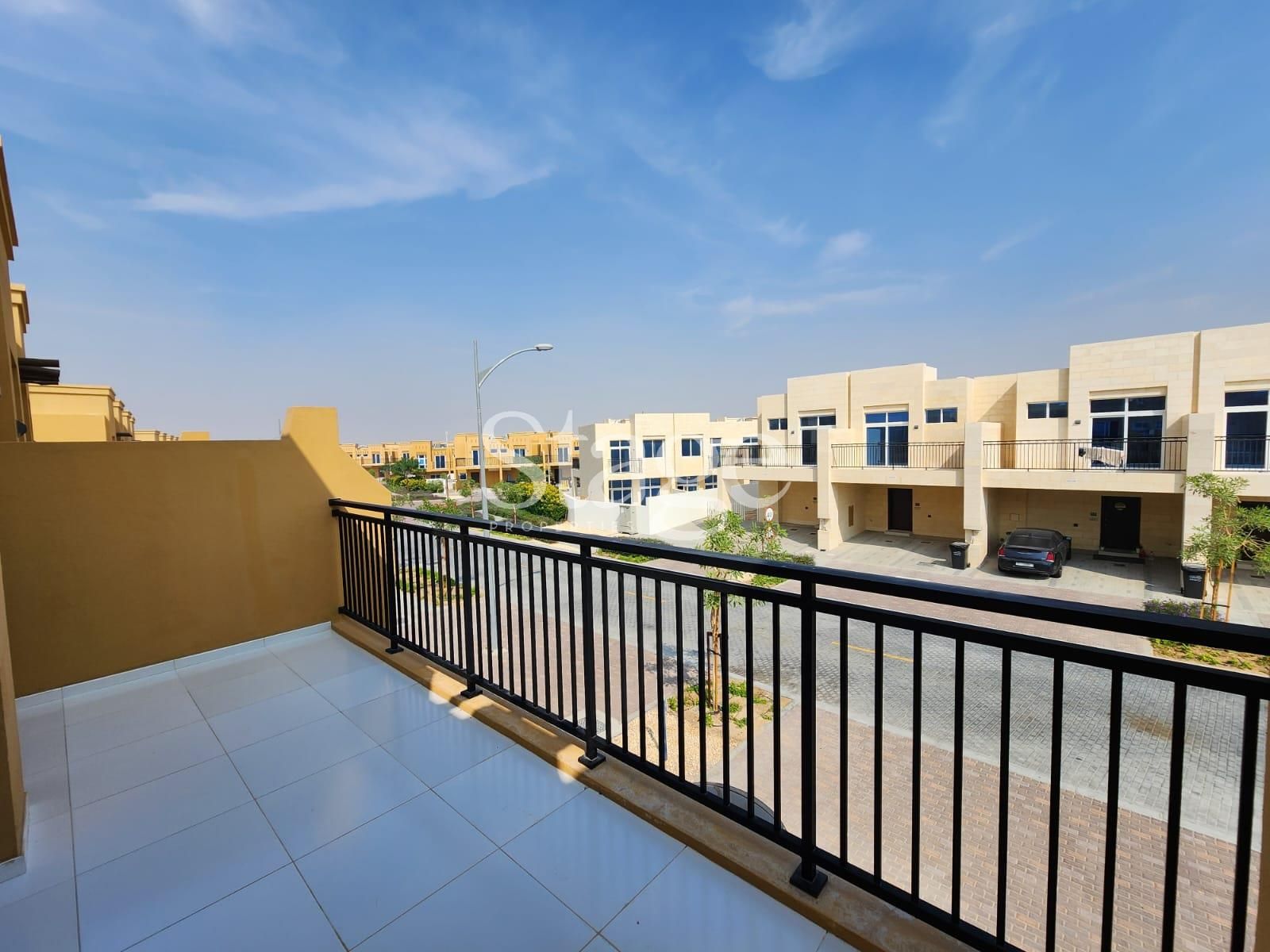 3 bedrooms Townhouse for Sale in Damac Hills 2, Dubai TH7471S