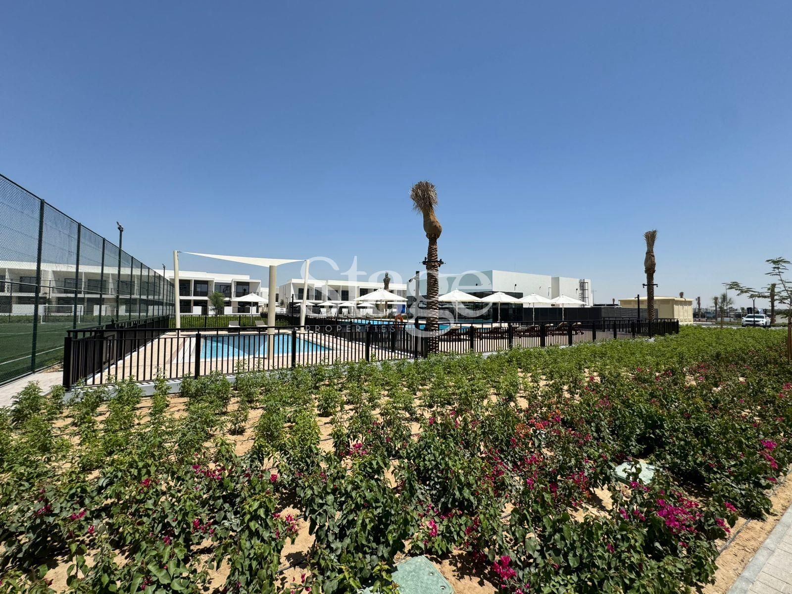 3 bedrooms Townhouse for Sale in Town Square, Dubai TH8113S