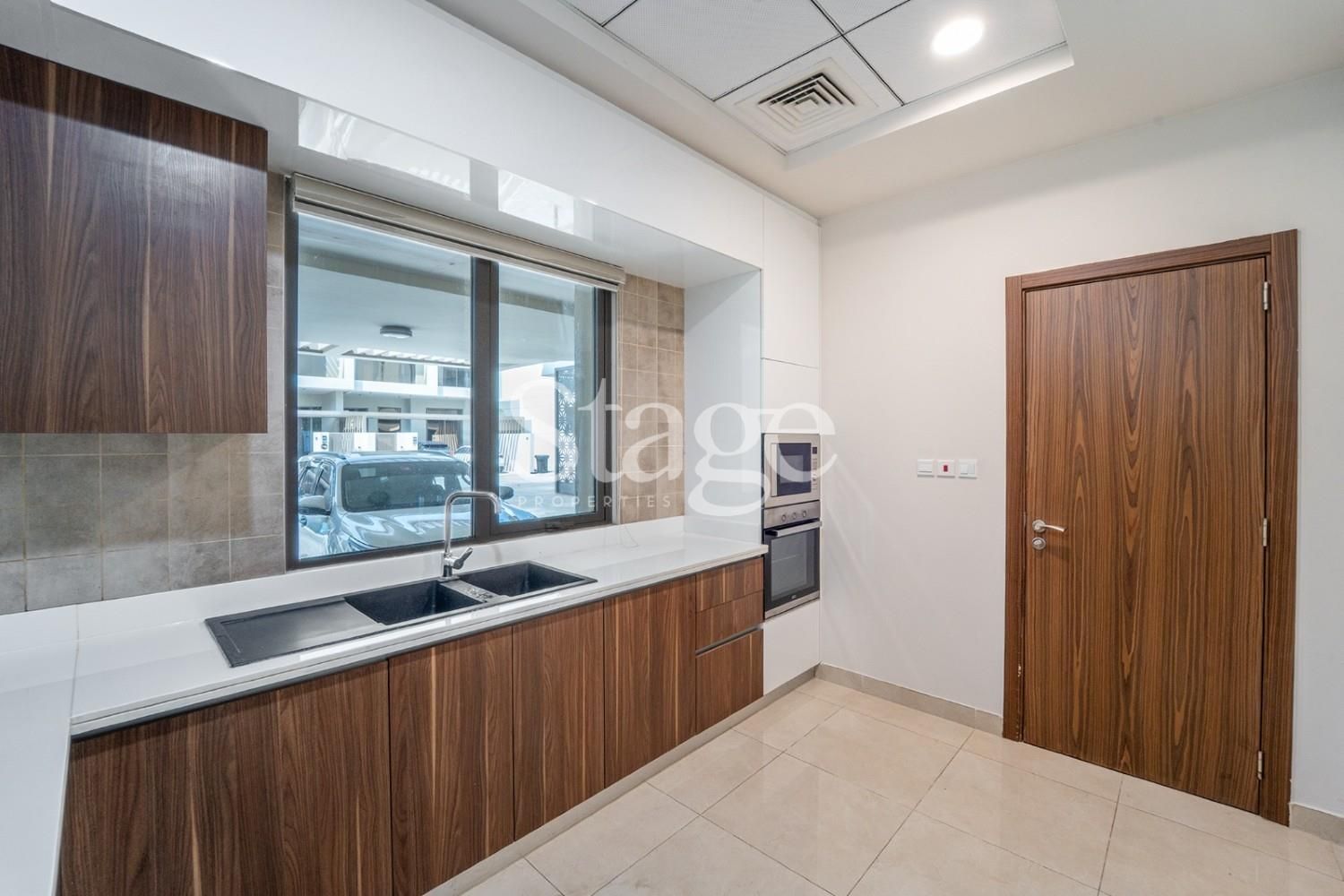 3 bedrooms Townhouse for Rent in Al Furjan, Dubai TH10110L