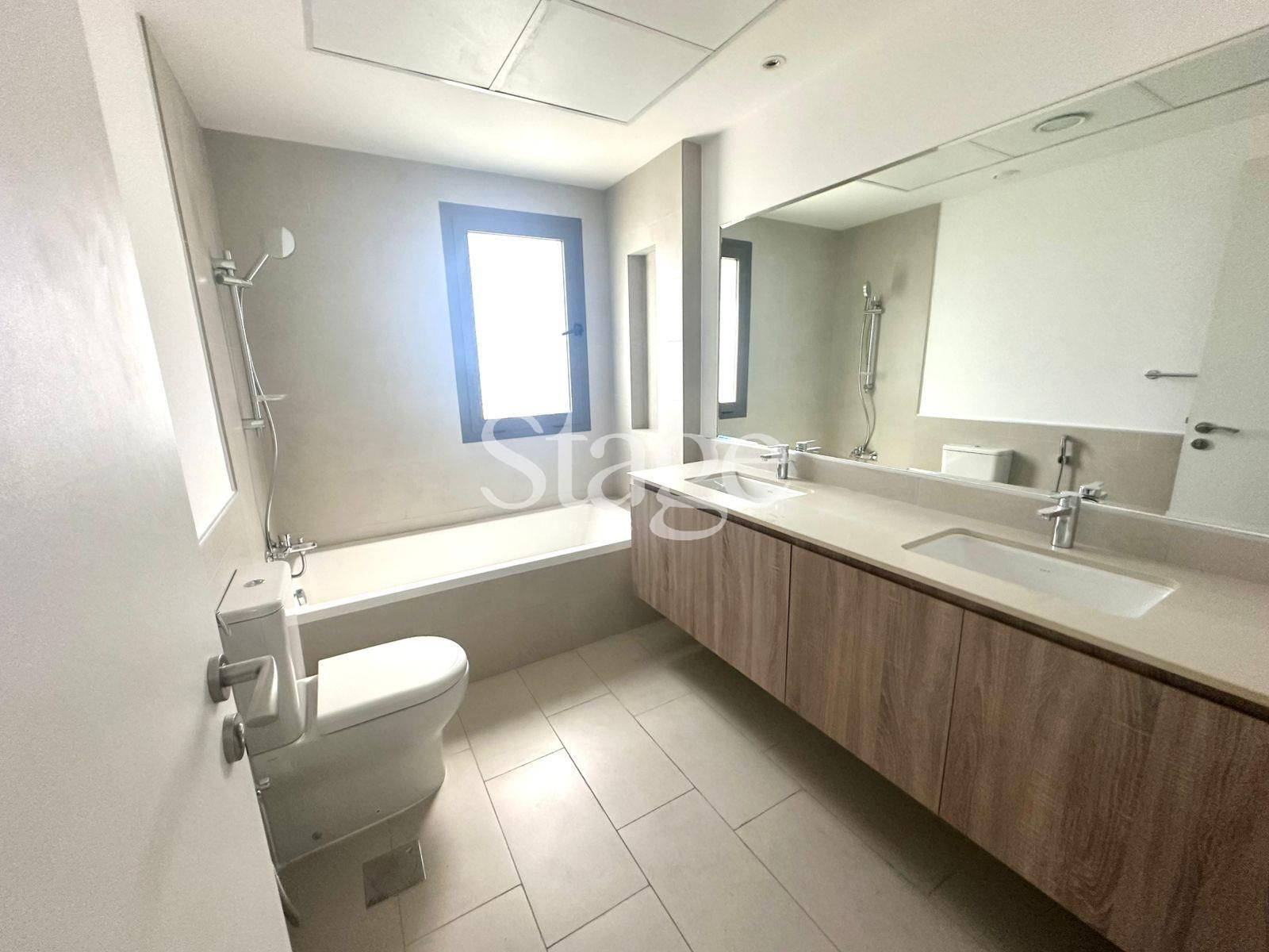 تاون هاوس من ٤ غرف نوم للبيع في Town Square، Dubai TH7939S