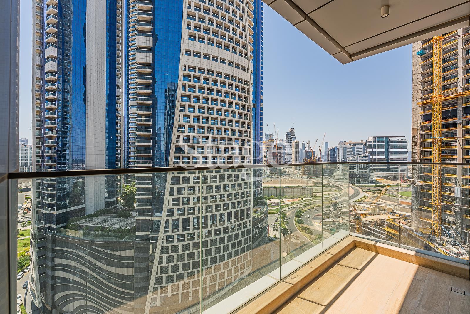 1 bedroom apartment for Rent in Business Bay, Dubai AP9380L
