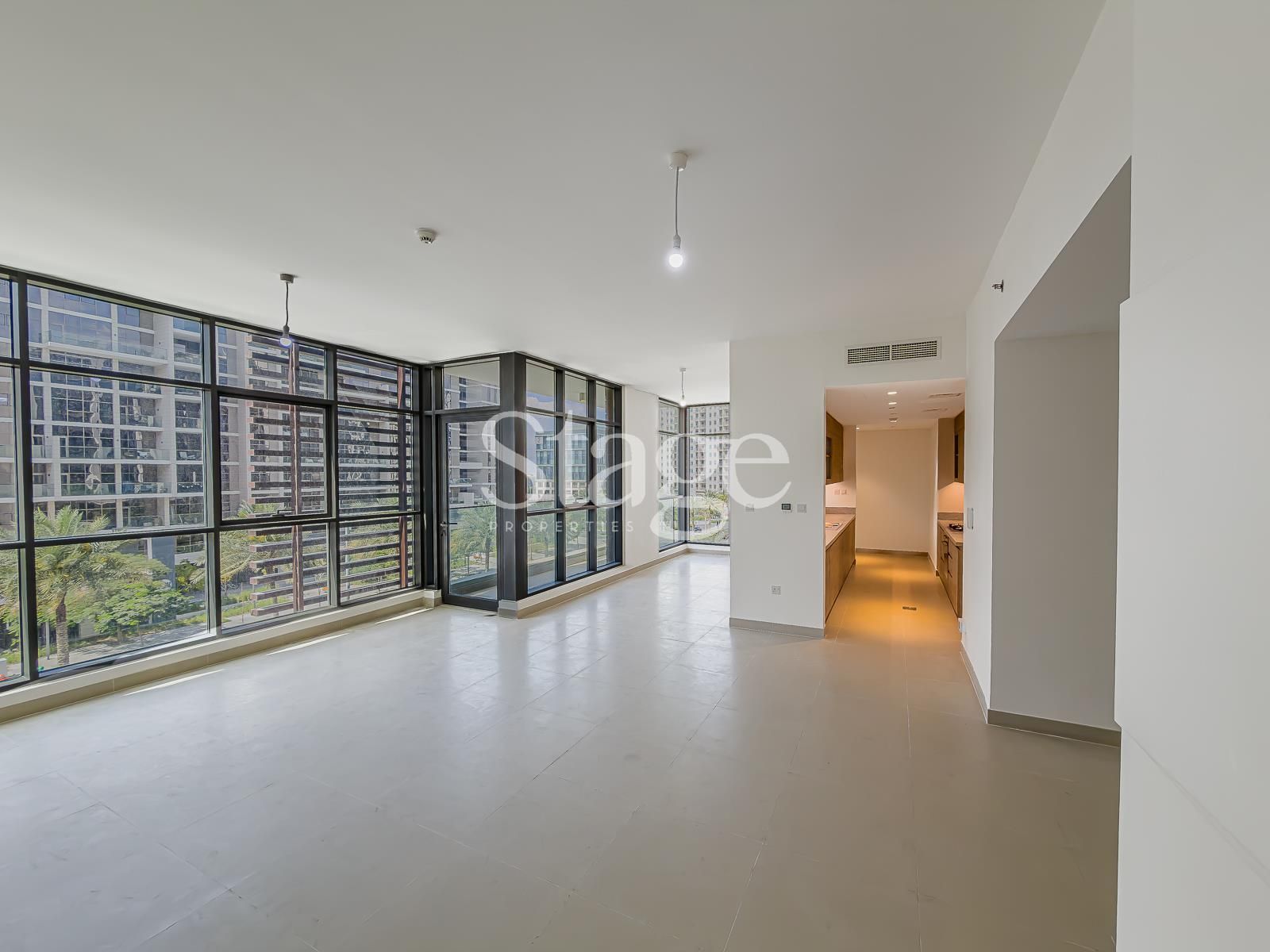 Skyline Living | Luxurious 2-Bedroom | Water Views