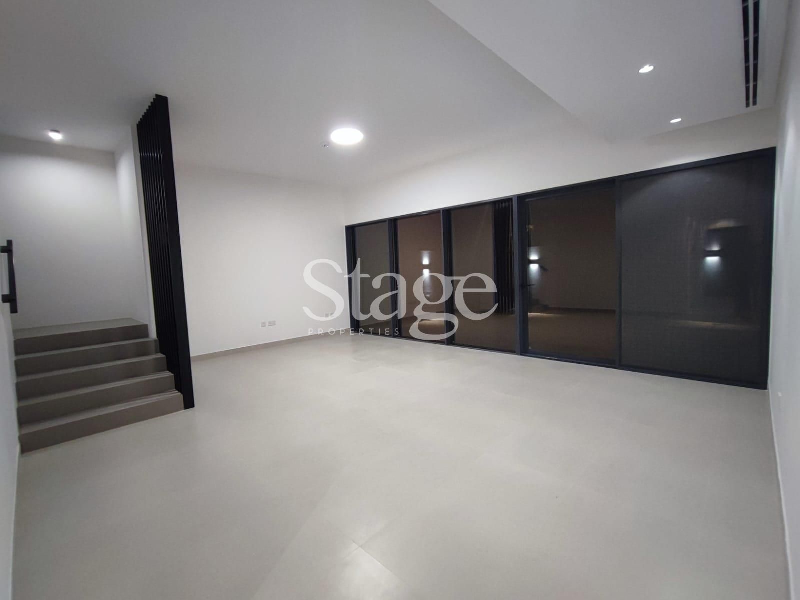 3 bedrooms Townhouse for Rent in Tilal City, Sharjah TH8806L