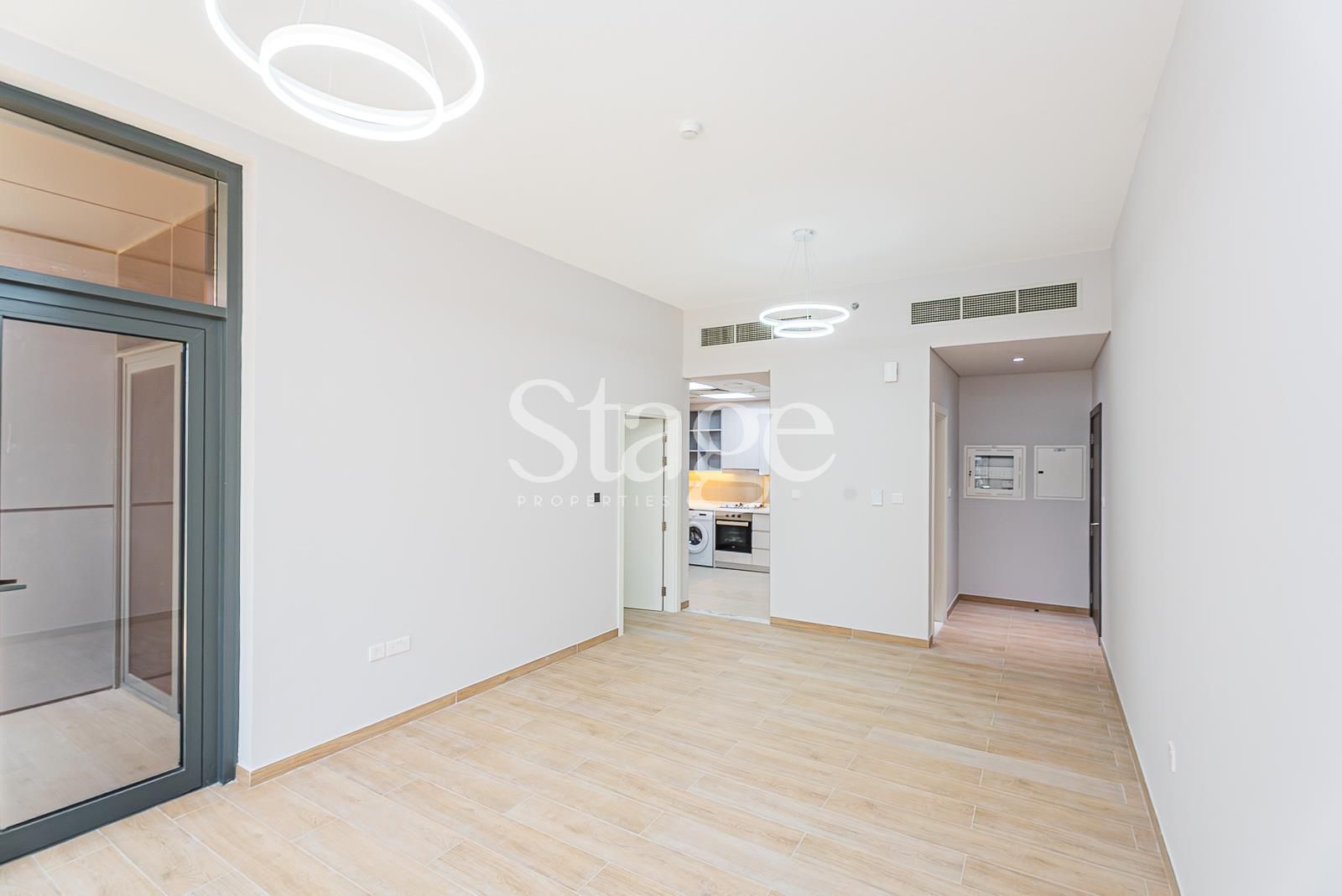 1 bedroom apartment for Sale in Business Bay, Dubai AP9379S