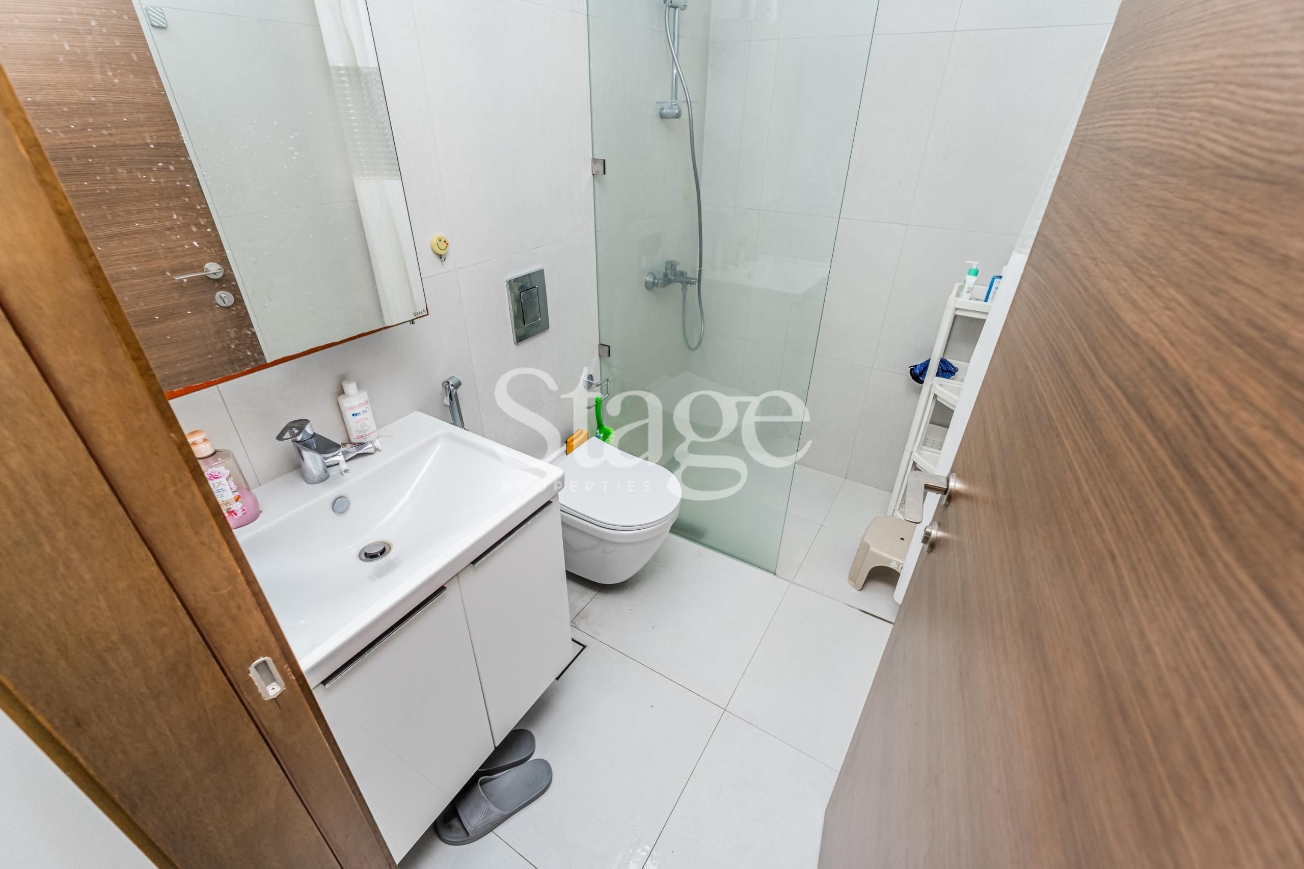 1 bedroom apartment for Rent in Al Warsan, Dubai AP9526L