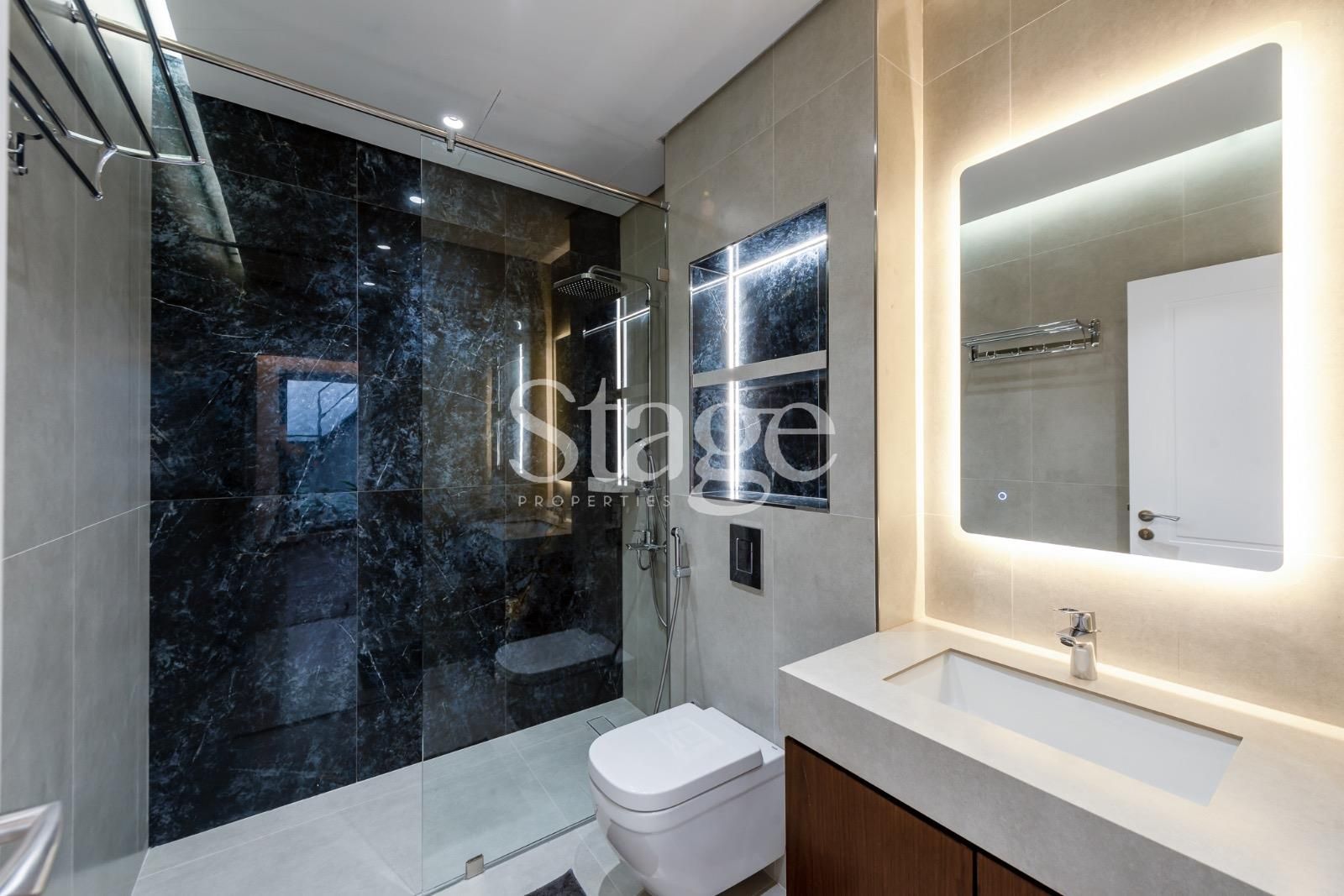 common من ٤ غرف نوم للبيع في الفرجان، Dubai VI7948S