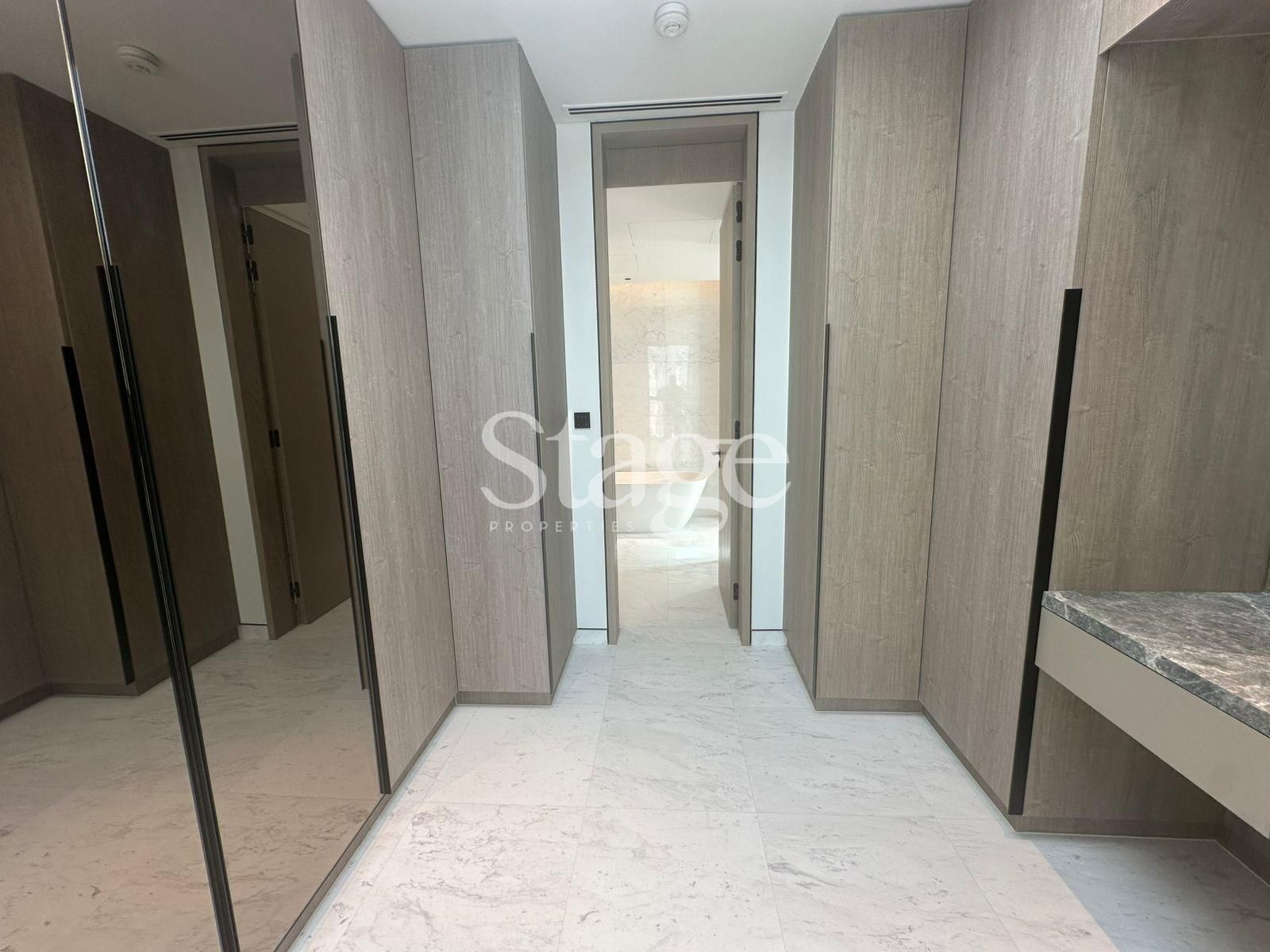 فيلا من ٥ غرف نوم للإيجار في Tilal Al Ghaf، Dubai VI7879L