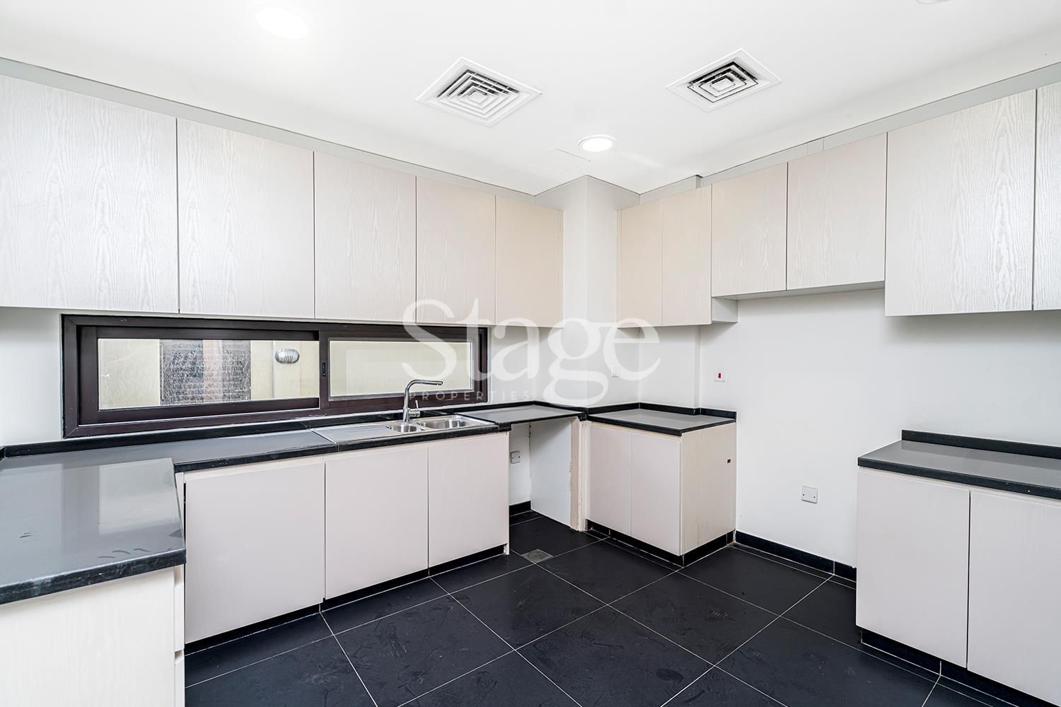 3 bedrooms Townhouse for Sale in DAMAC Hills, Dubai TH7831S