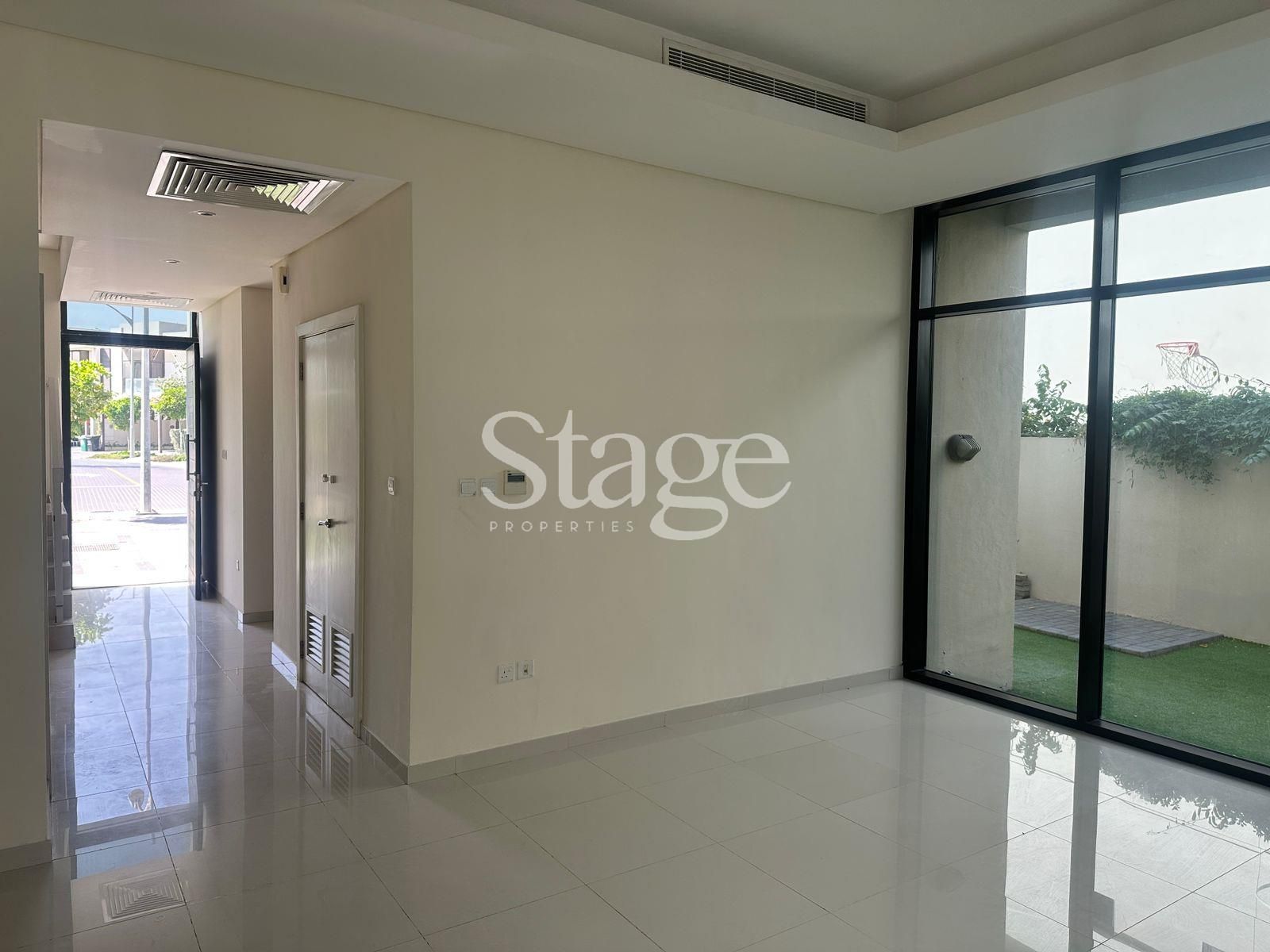 3 bedrooms Townhouse for Rent in DAMAC Hills, Dubai TH8744L