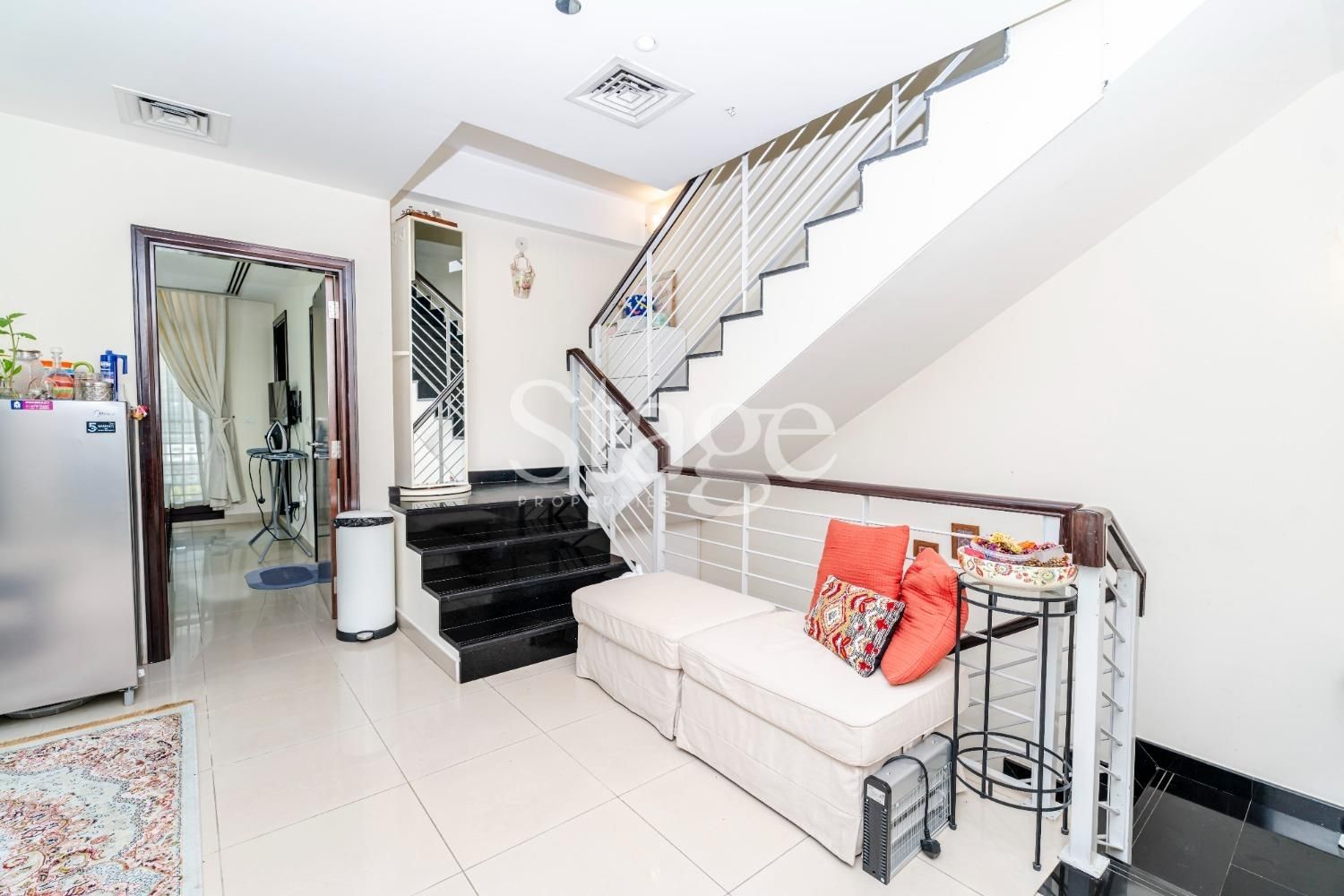 4 bedrooms Villas for Sale in Jumeirah Village Circle, Dubai VI7592S